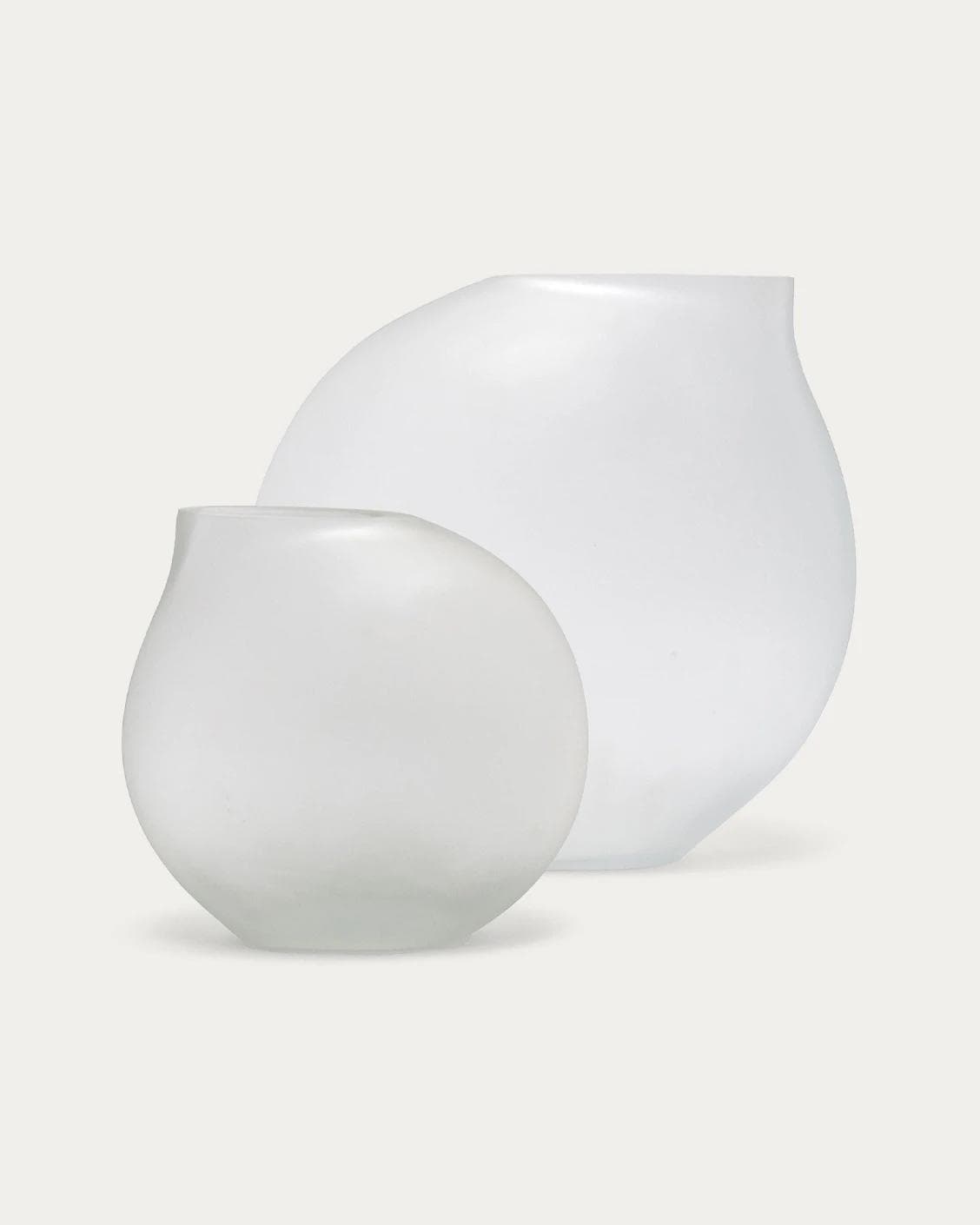Alice Bundle vases in white, shown in a product front view as image 1