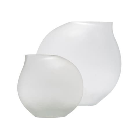 Alice Bundle vases in white, shown in a product front view as image 1