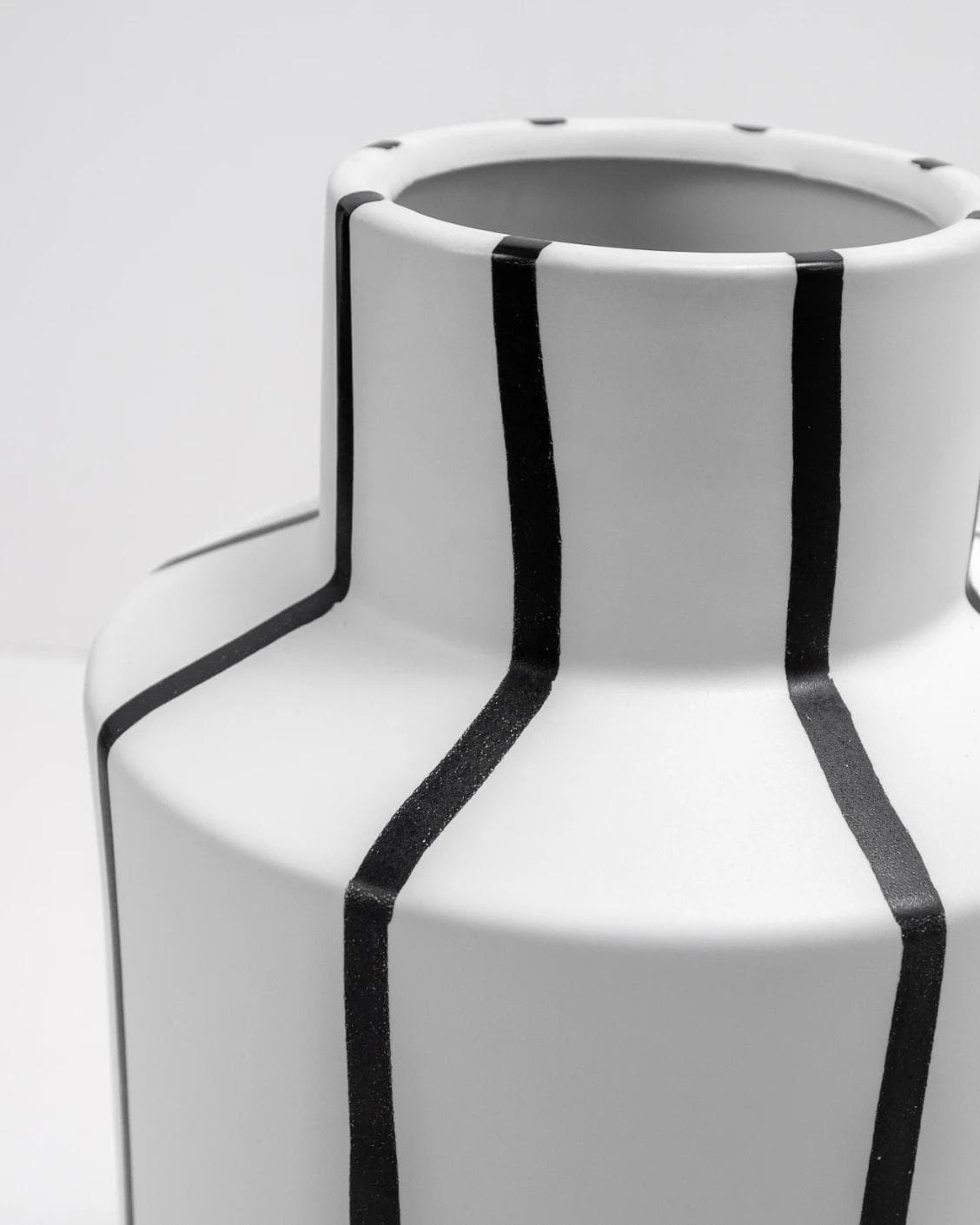 Bethany Arneson vases in white and black, shown in a product close-up as image 8