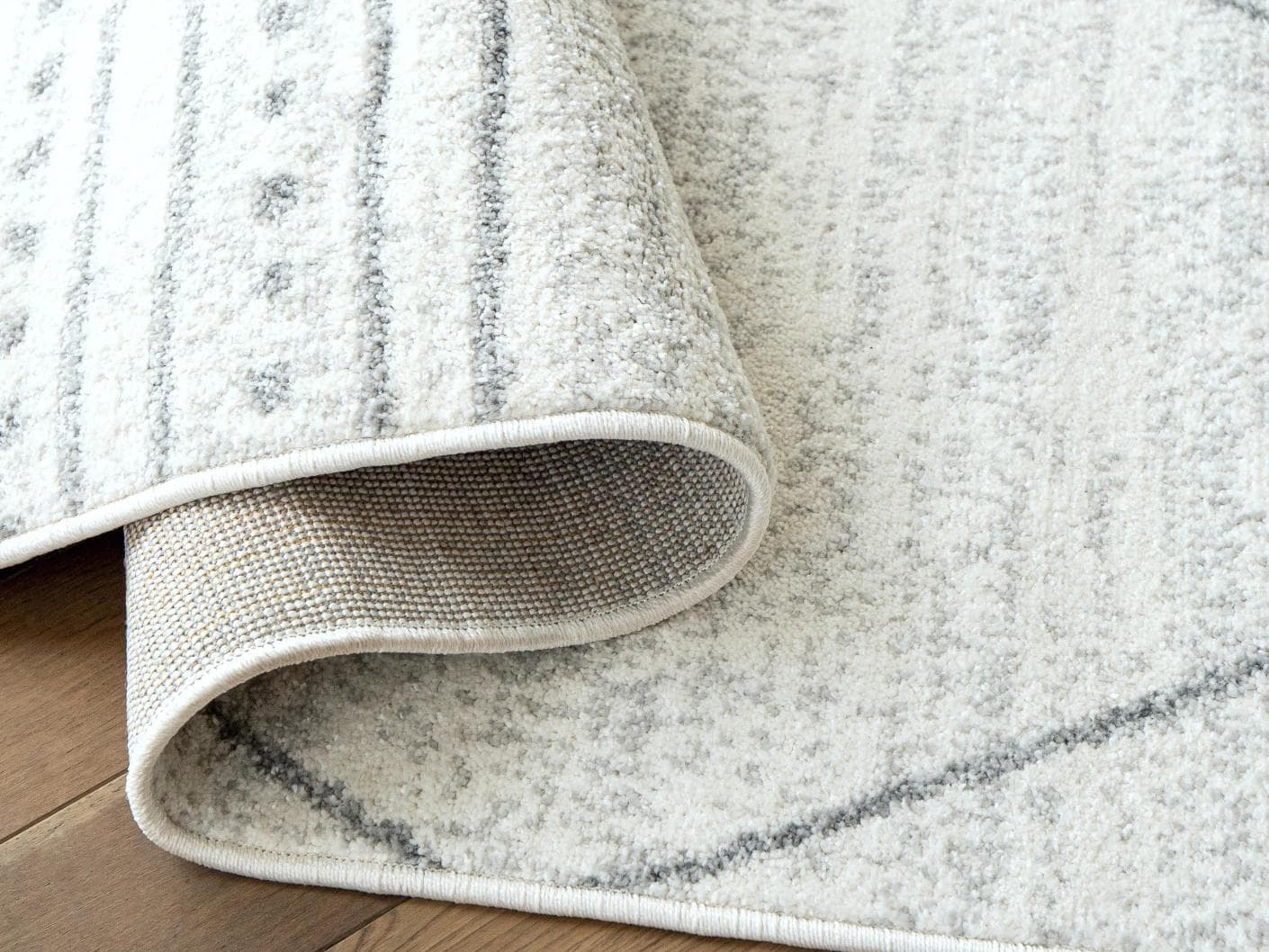 Conrad Bianca carpet in grey and white, shown in a product close-up as image 9