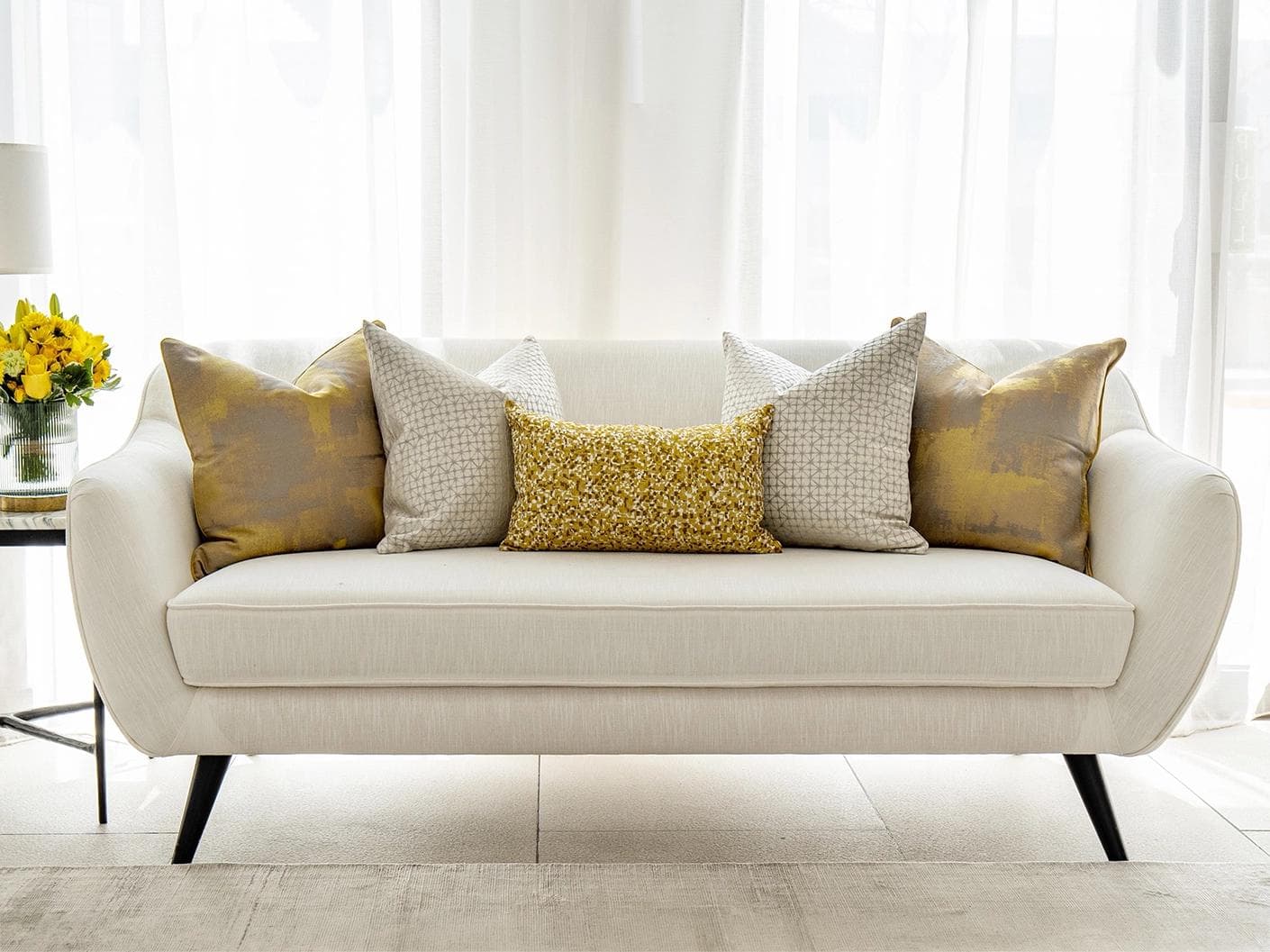 Ivan Bundle bundle - indoor in gold and silver, shown in a lifestyle front view as image 1