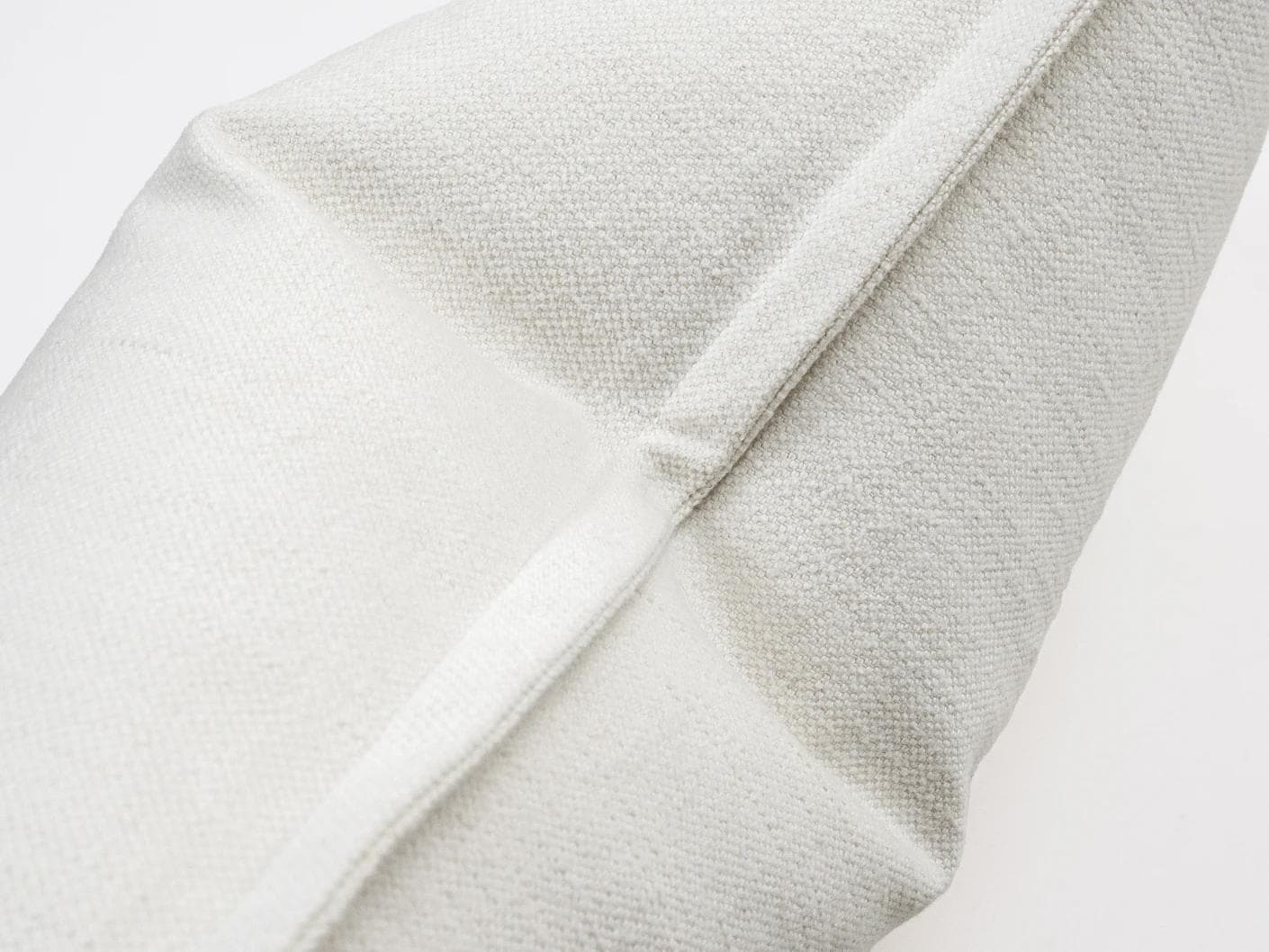 Dorothy Bianca II cushion in white, shown in a product close-up as image 7