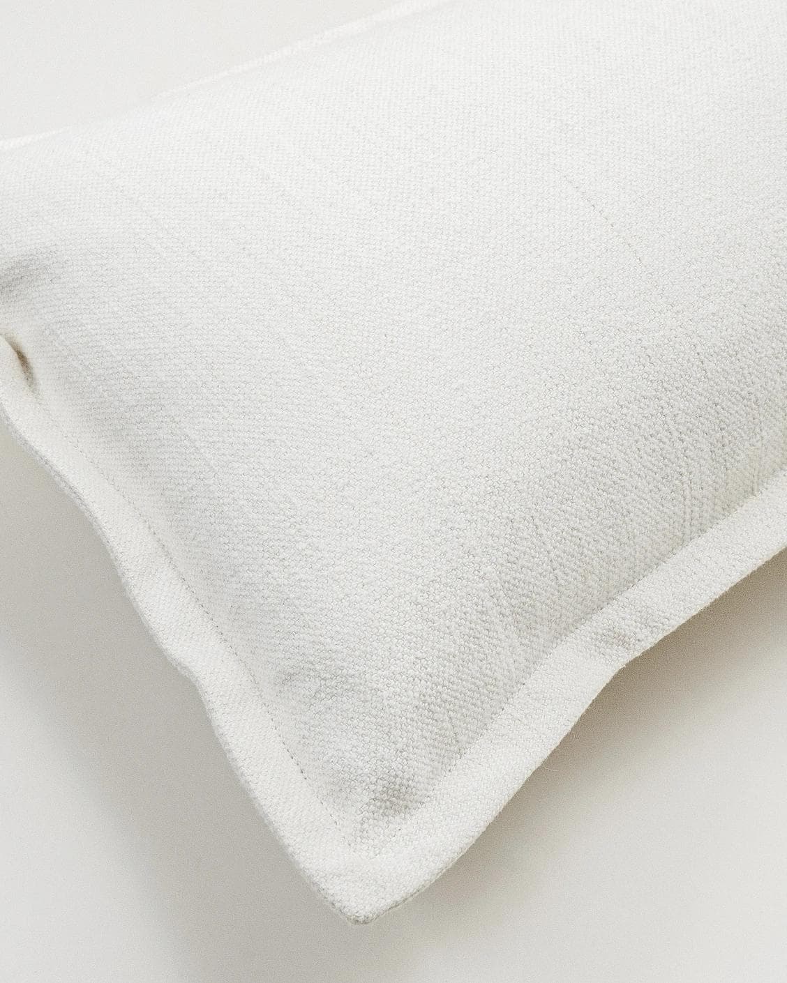 Dorothy Bianca II cushion in white, shown in a product top view as image 8