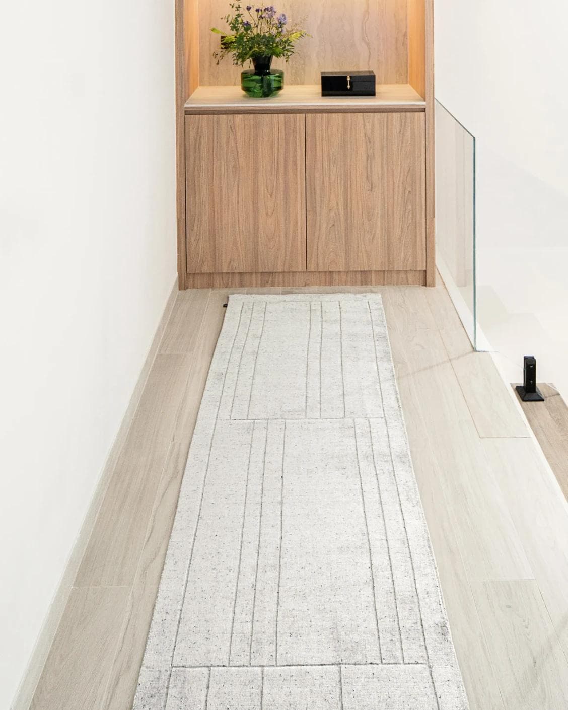 Elliot Alba Runners carpet in grey and white, shown in a lifestyle front view