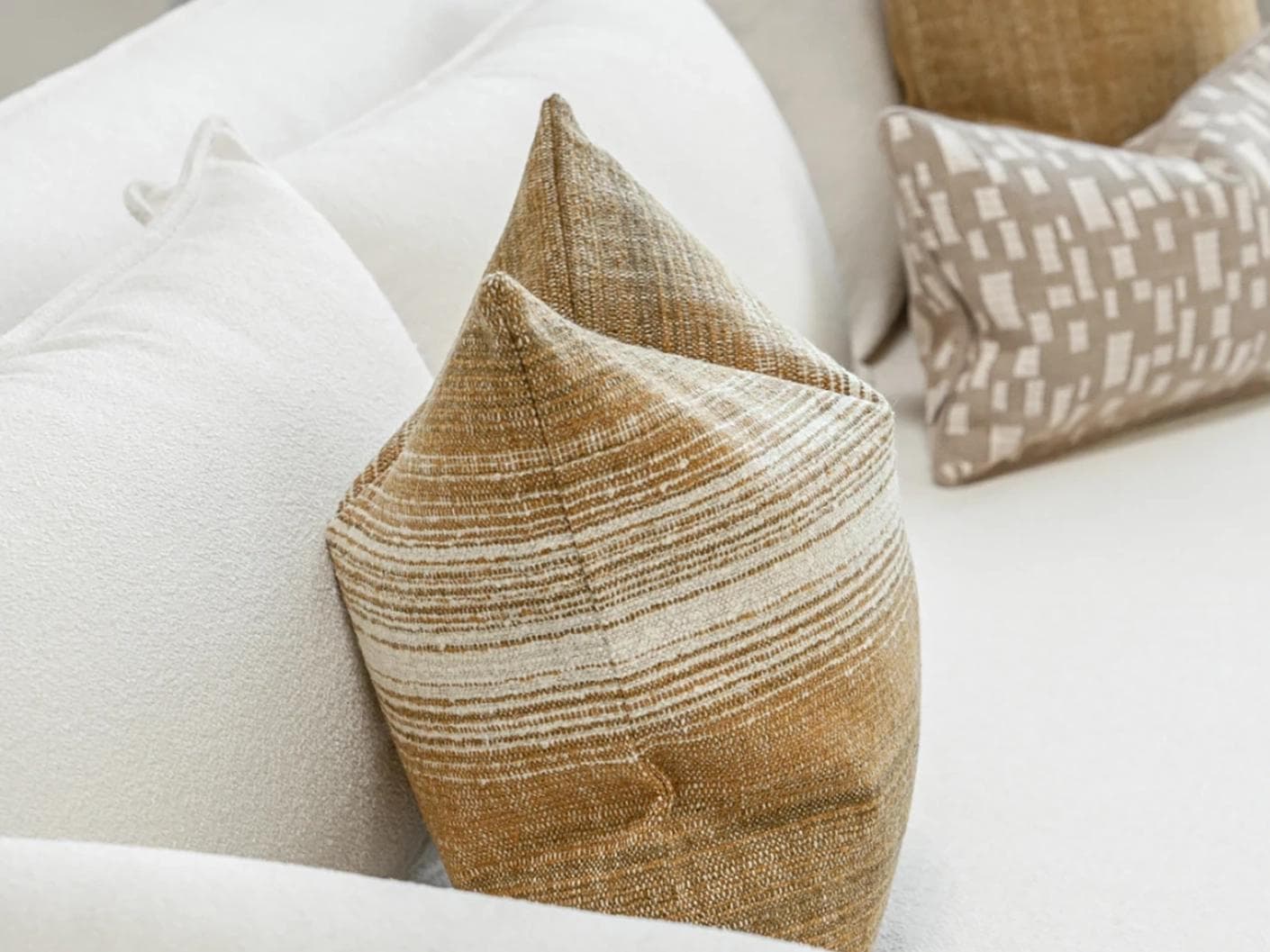 Hash Bundle bundle - indoor in beige and yellow, shown in a lifestyle left view as image 1
