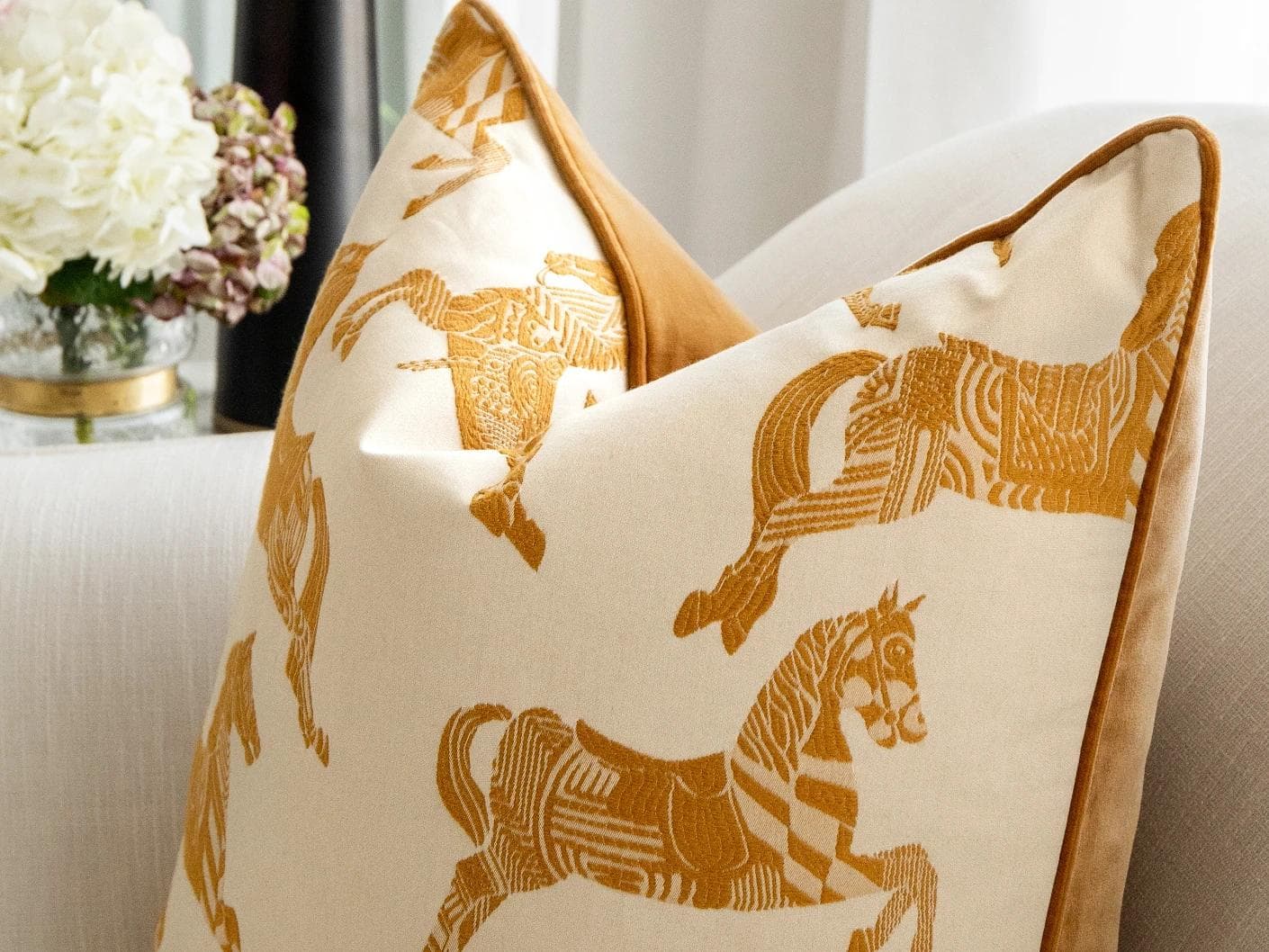 Arie Bundle bundle - indoor in orange and beige, shown in a lifestyle close-up front view as image 1