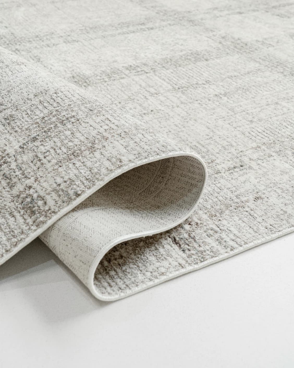 ada-ivory-ivory-taupe-standard-carpet-product-closeup-view-left-id-DSC03521.webp