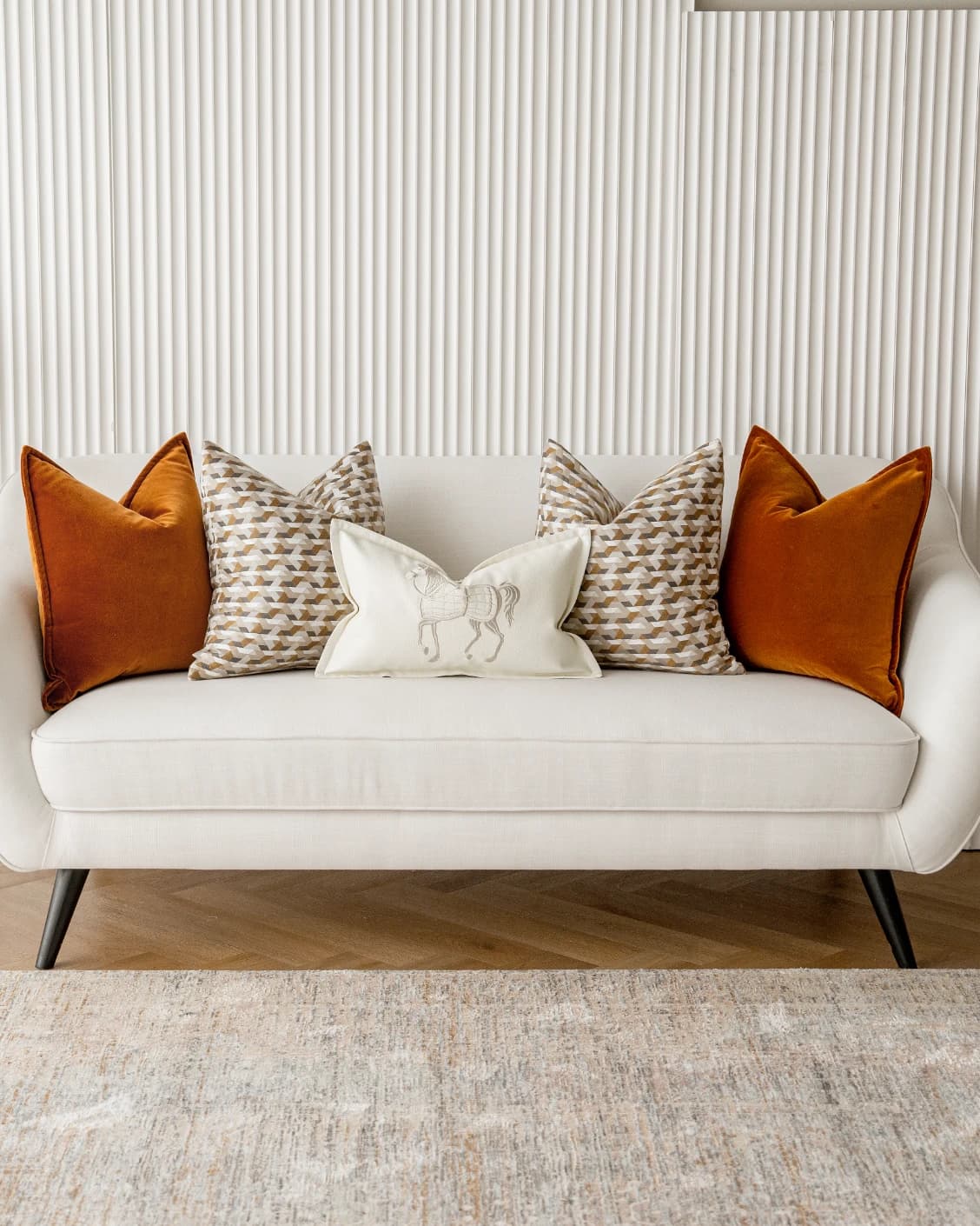 adira-bundle-rust-orange-beige-white-bundle-lifestyle-front-view-front-id-DSC04473.webp