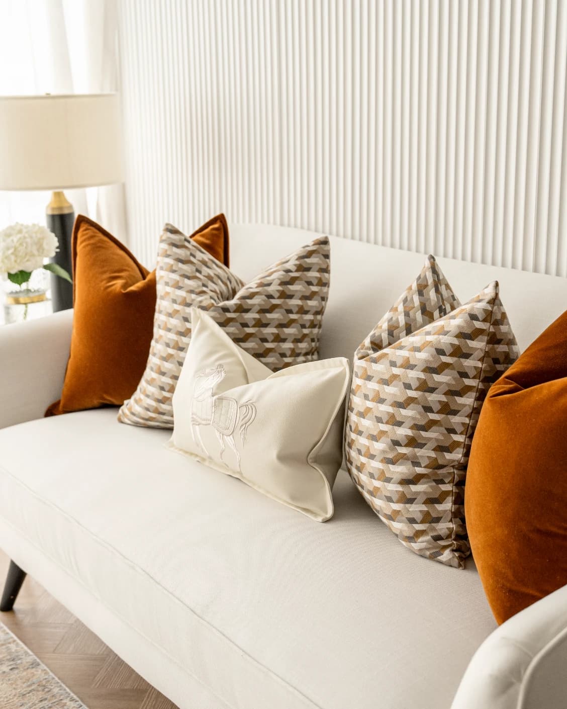adira-bundle-rust-orange-beige-white-bundle-lifestyle-right-view-front-id-DSC04477.webp