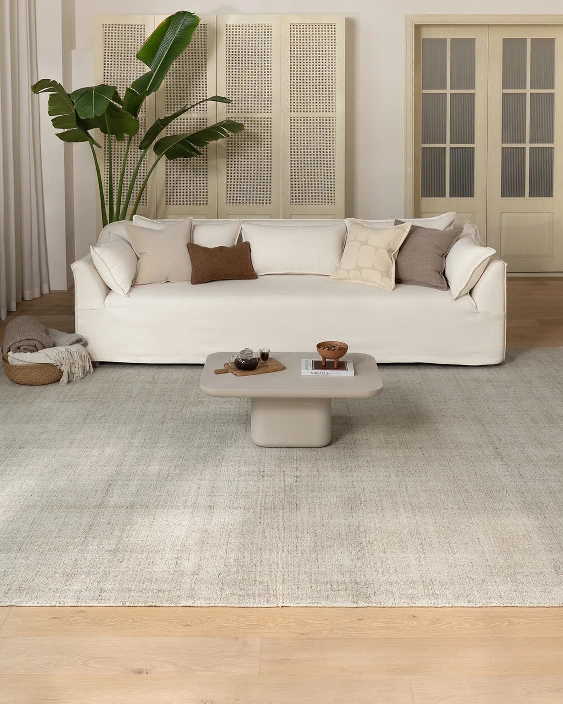 adora-shell-ivory-standard-lifestyle-front-view-carpet-id-DSC02842