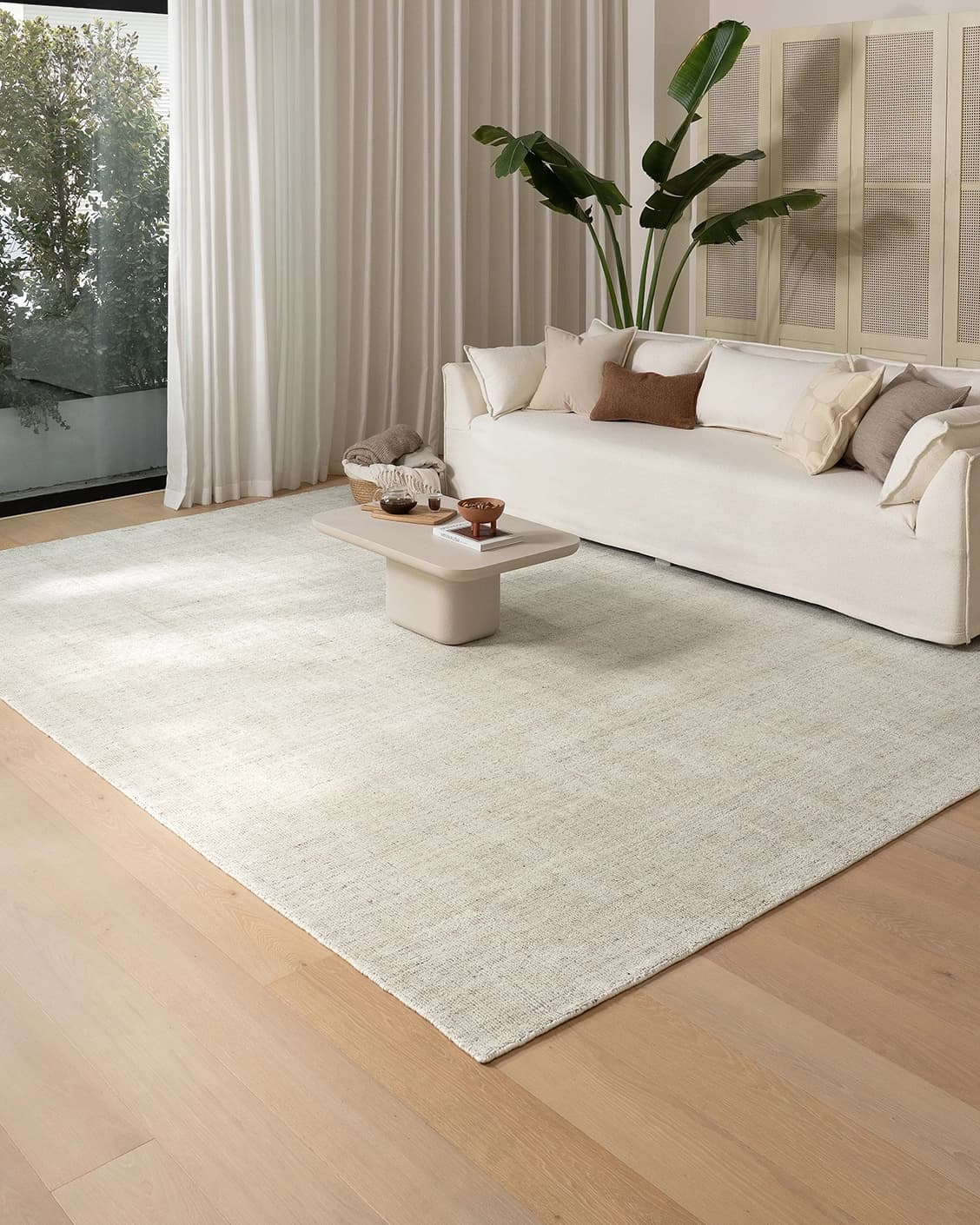 adora-shell-ivory-standard-lifestyle-right-view-carpet-id-DSC02833