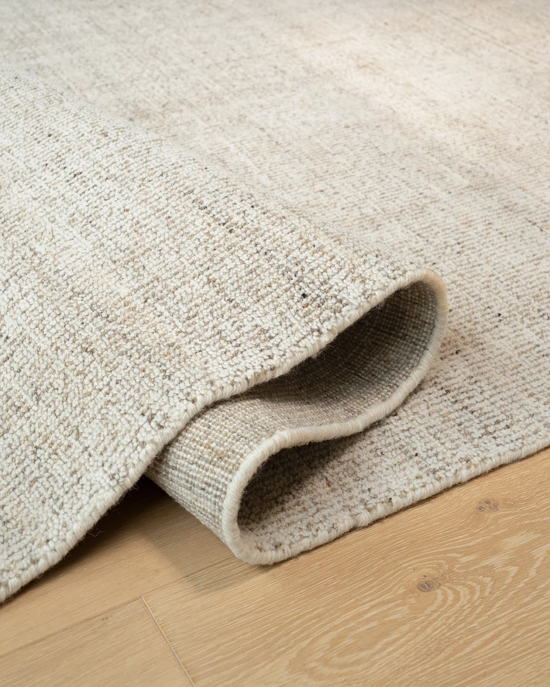 adora-shell-ivory-standard-product-closeup-view-carpet-id-dsc028491
