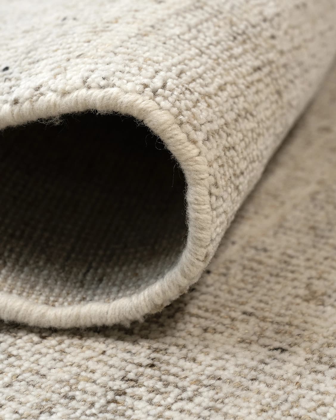 adora-shell-ivory-standard-product-closeup-view-carpet-id-dsc028501