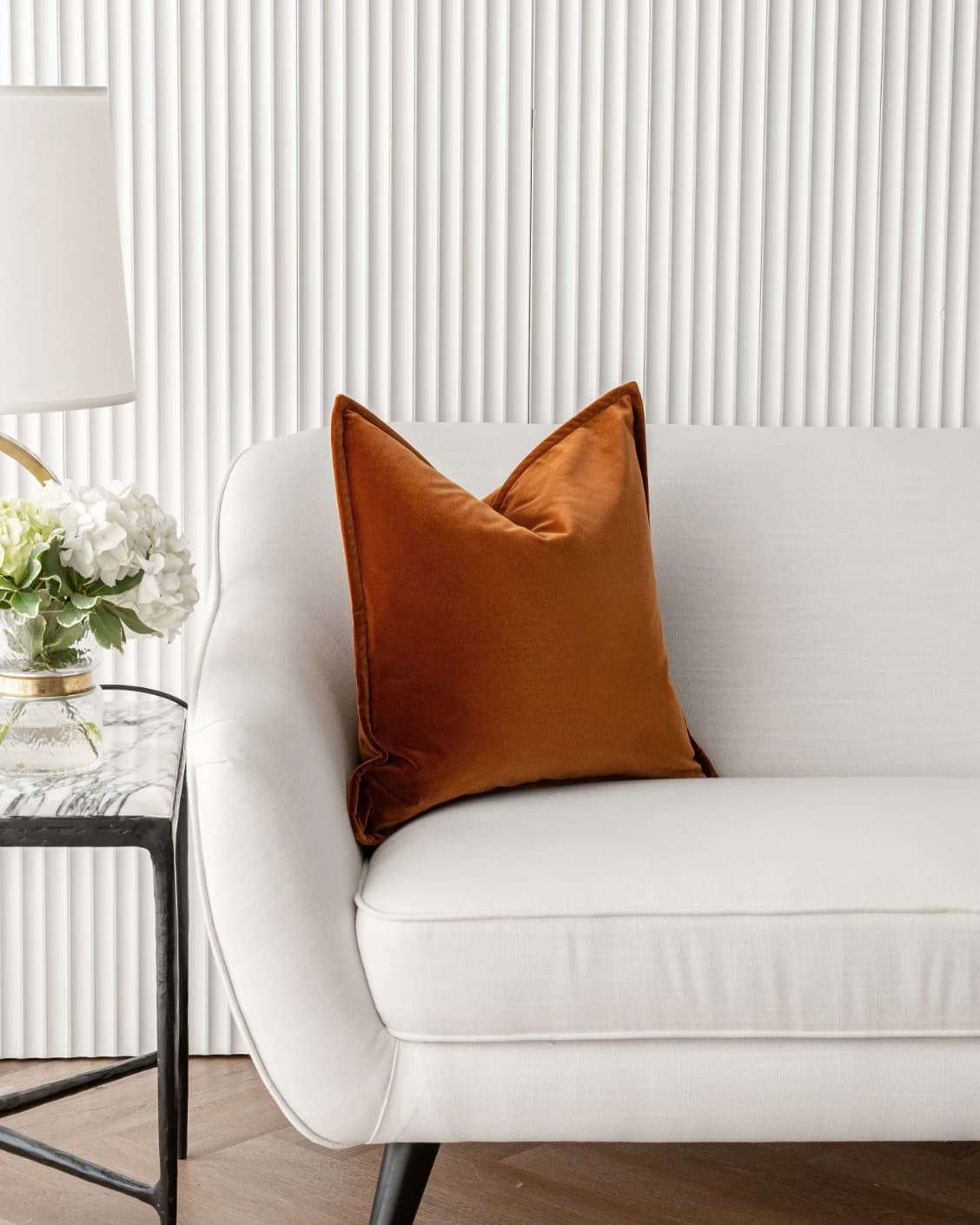 alessandra-rust-rust-single-lifestyle-front-view-id-dsc017110