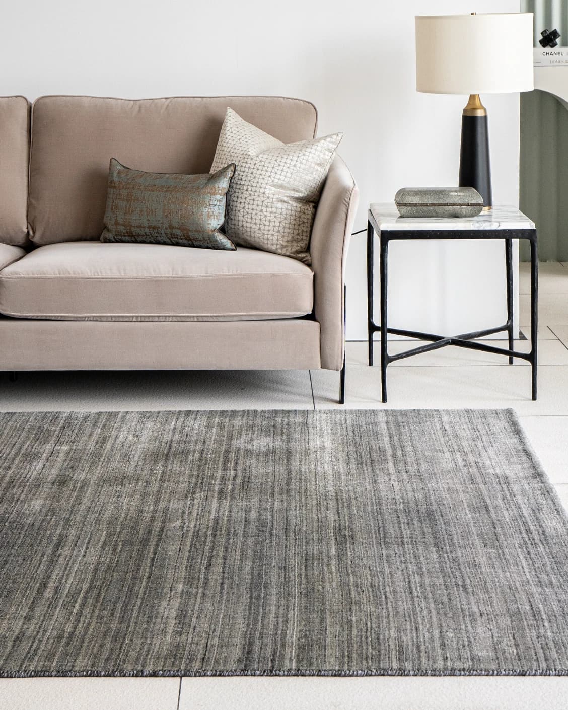ava-ashton-grey-charcoal-standard-carpet-lifestyle-front-view-top-id-ar105280