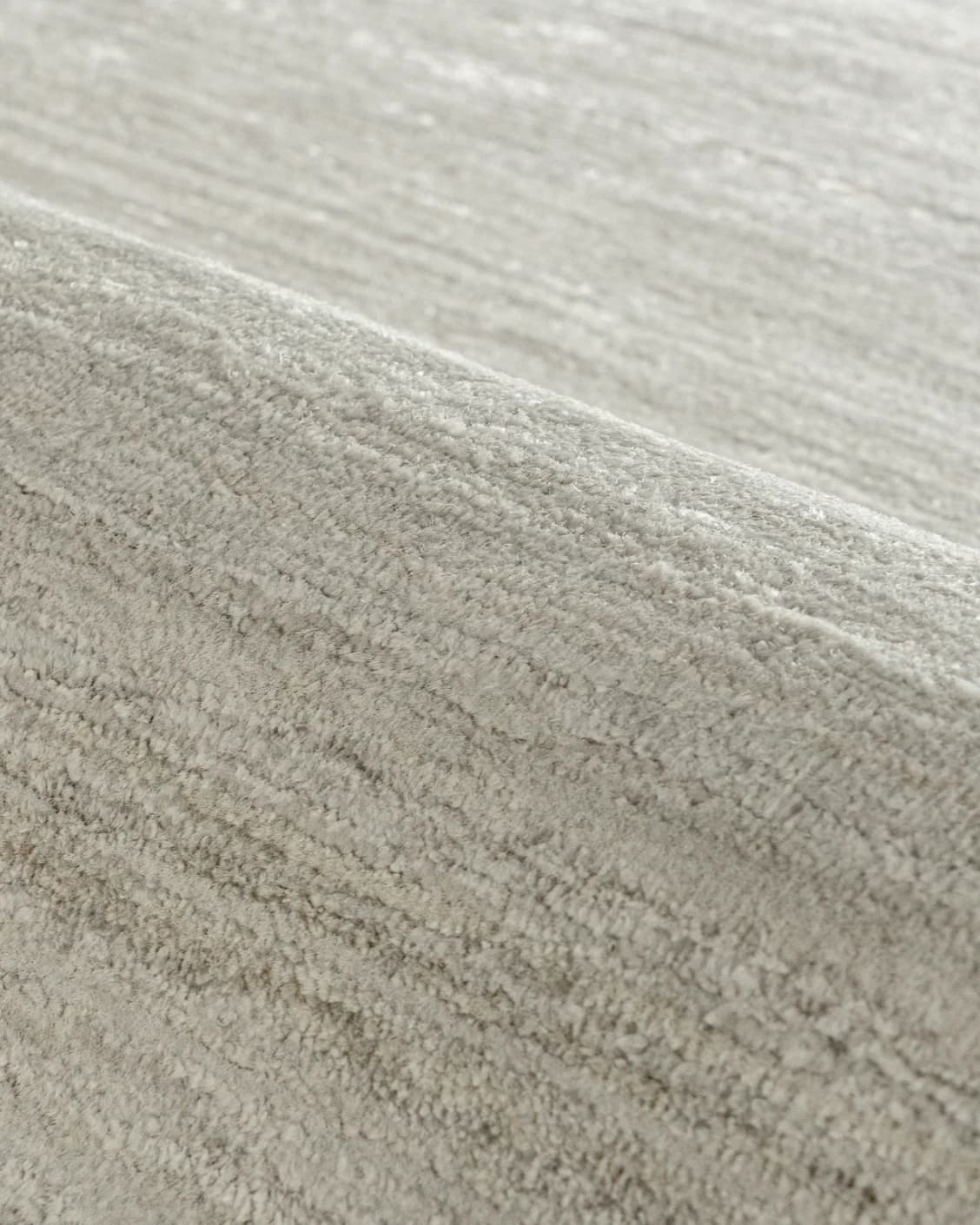 Beatrice Alba carpet in grey, shown in a product close-up as image 9