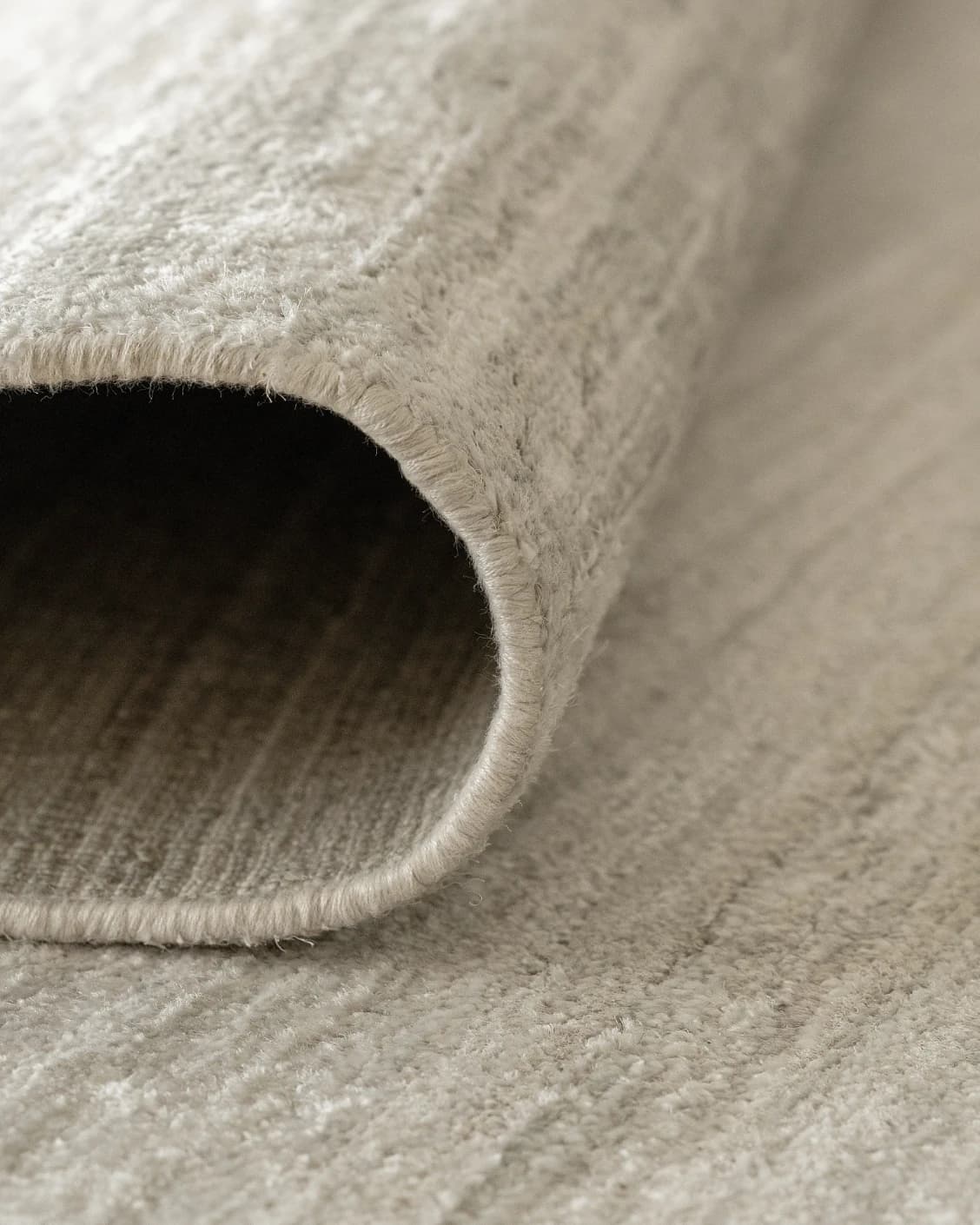 Beatrice Alba carpet in grey, shown in a product close-up as image 10