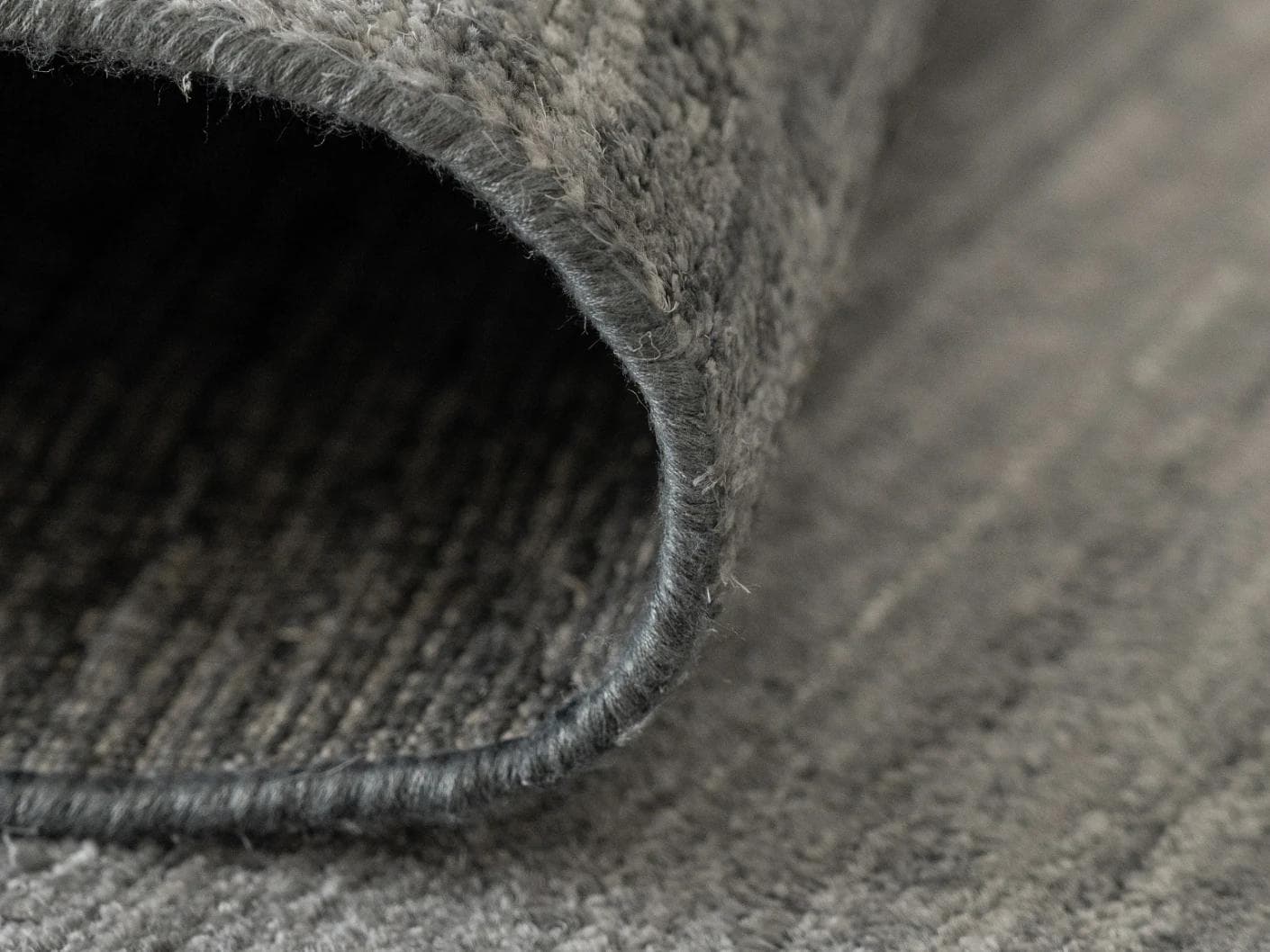 Beatrice Ashton carpet in grey, shown in a product close-up top view as image 10