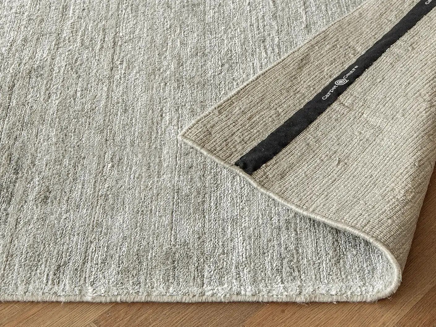 Beatrice Dune 02 carpets in dune and grey, shown in a product close-up view