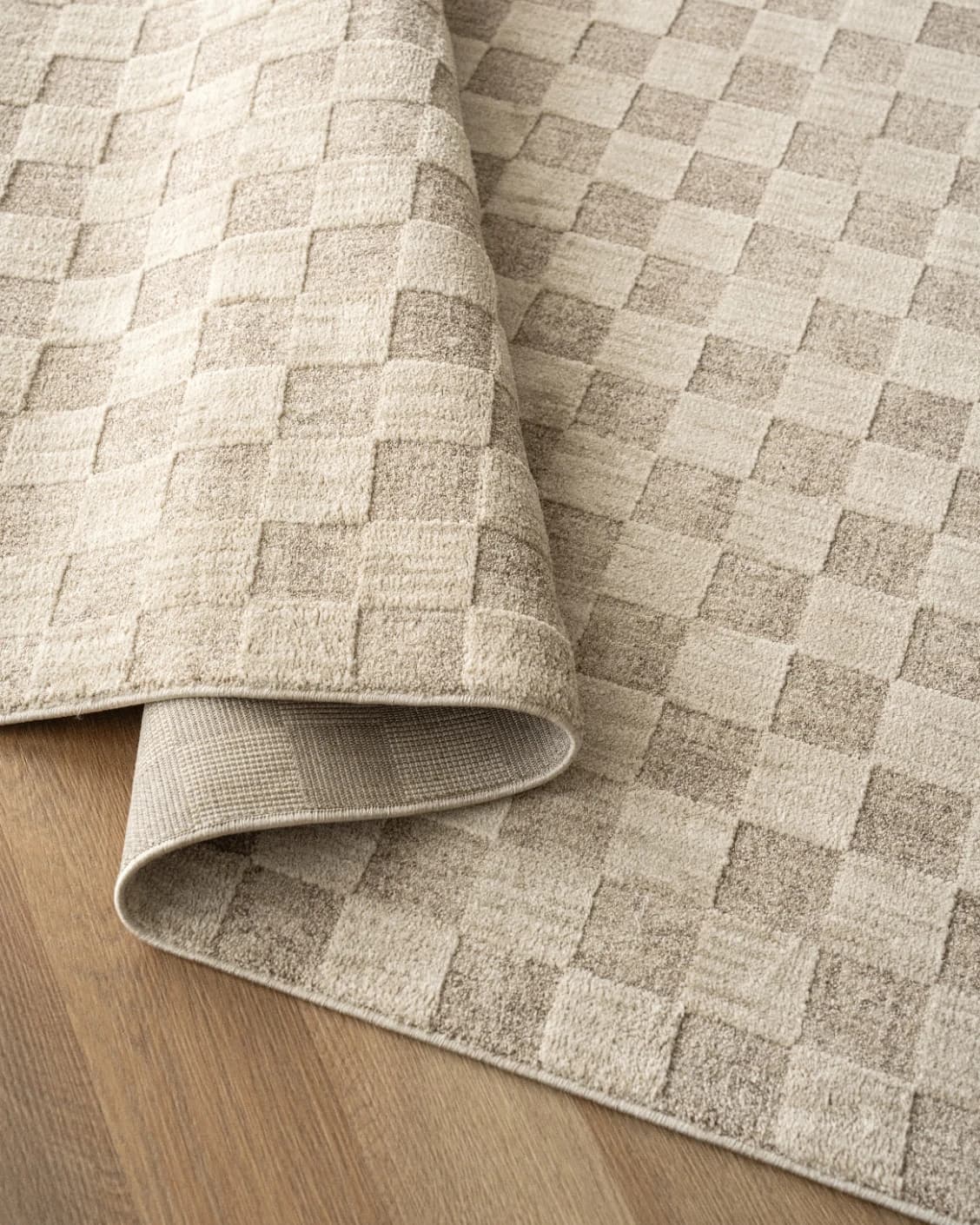 Cindy Dune carpet in taupe and beige, shown in a product close-up top view as image 4