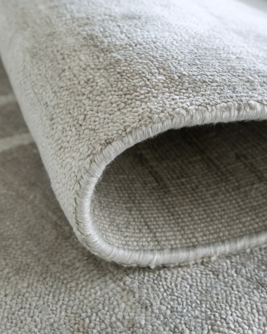 Colin Alba Runners carpet in white and grey, shown in a product close-up as image 5