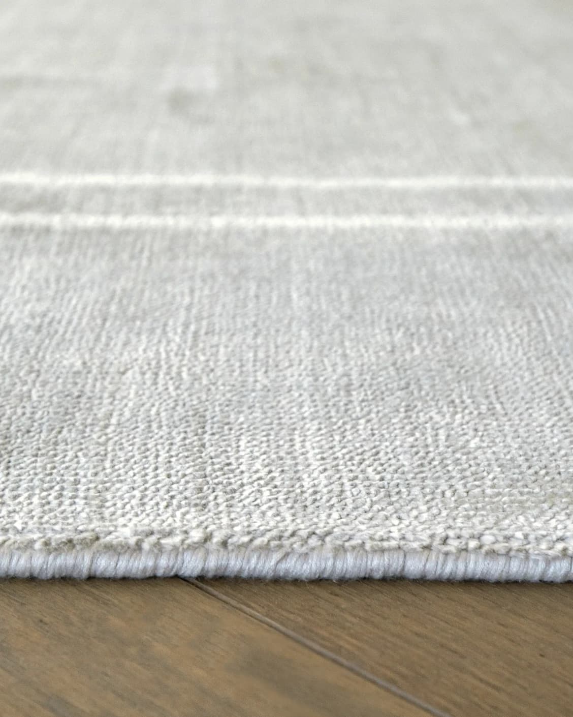 Colin Alba Runners carpet in white and grey, shown in a product close-up as image 6