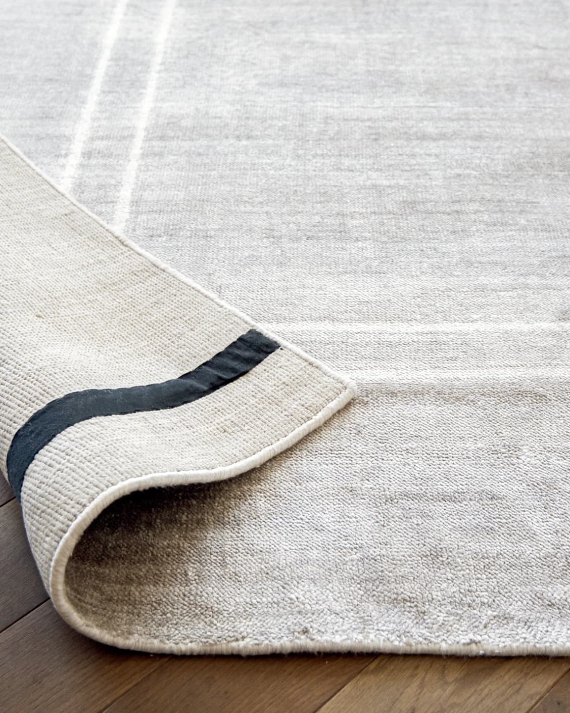 Colin Alba Runners carpet in white and grey, shown in a product close-up as image 7
