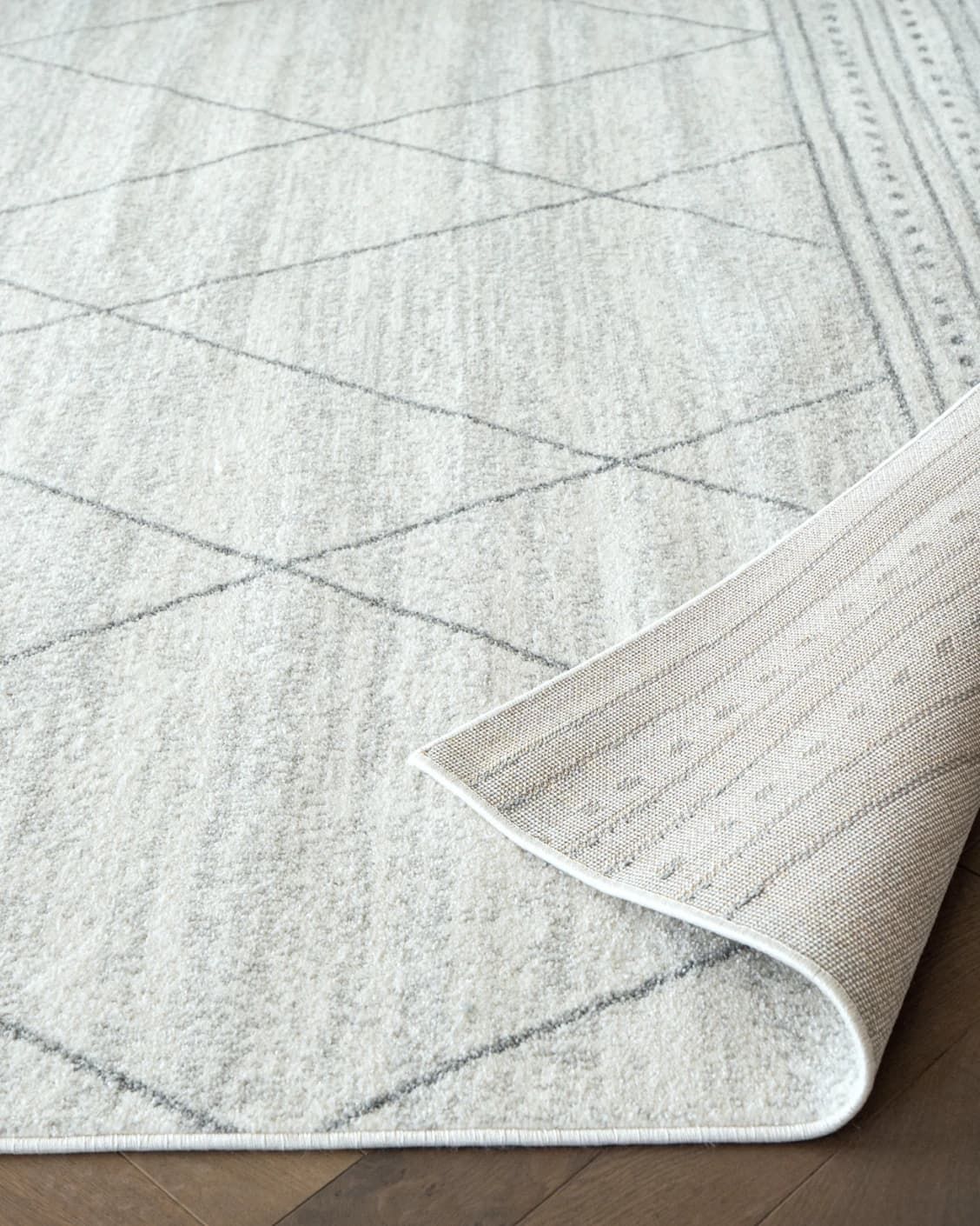 Conrad Bianca carpet in grey and white, shown in a product close-up as image 7