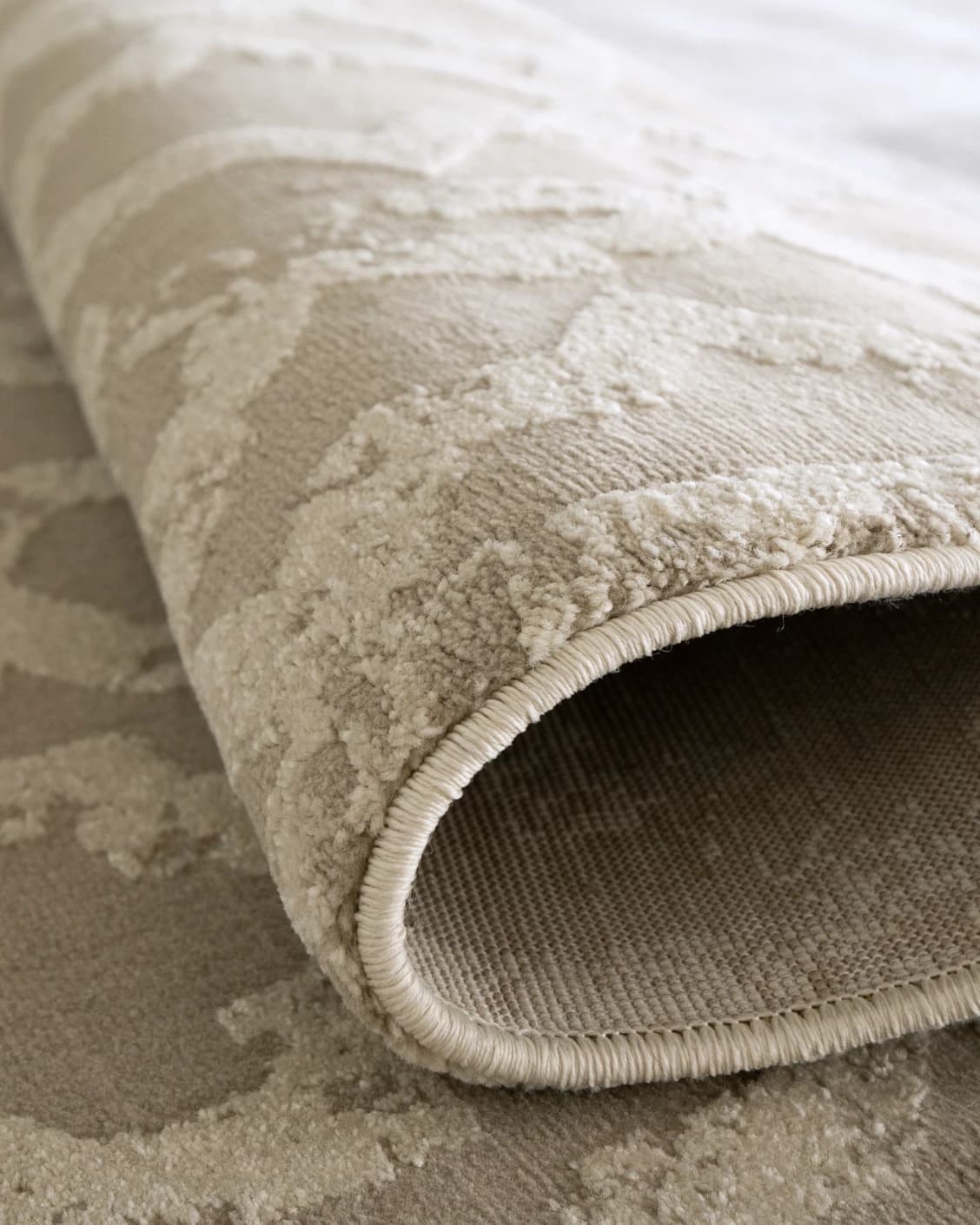 Cooper Sandy Runners carpet in sandy, beige and ivory, shown in a product close-up as image 4