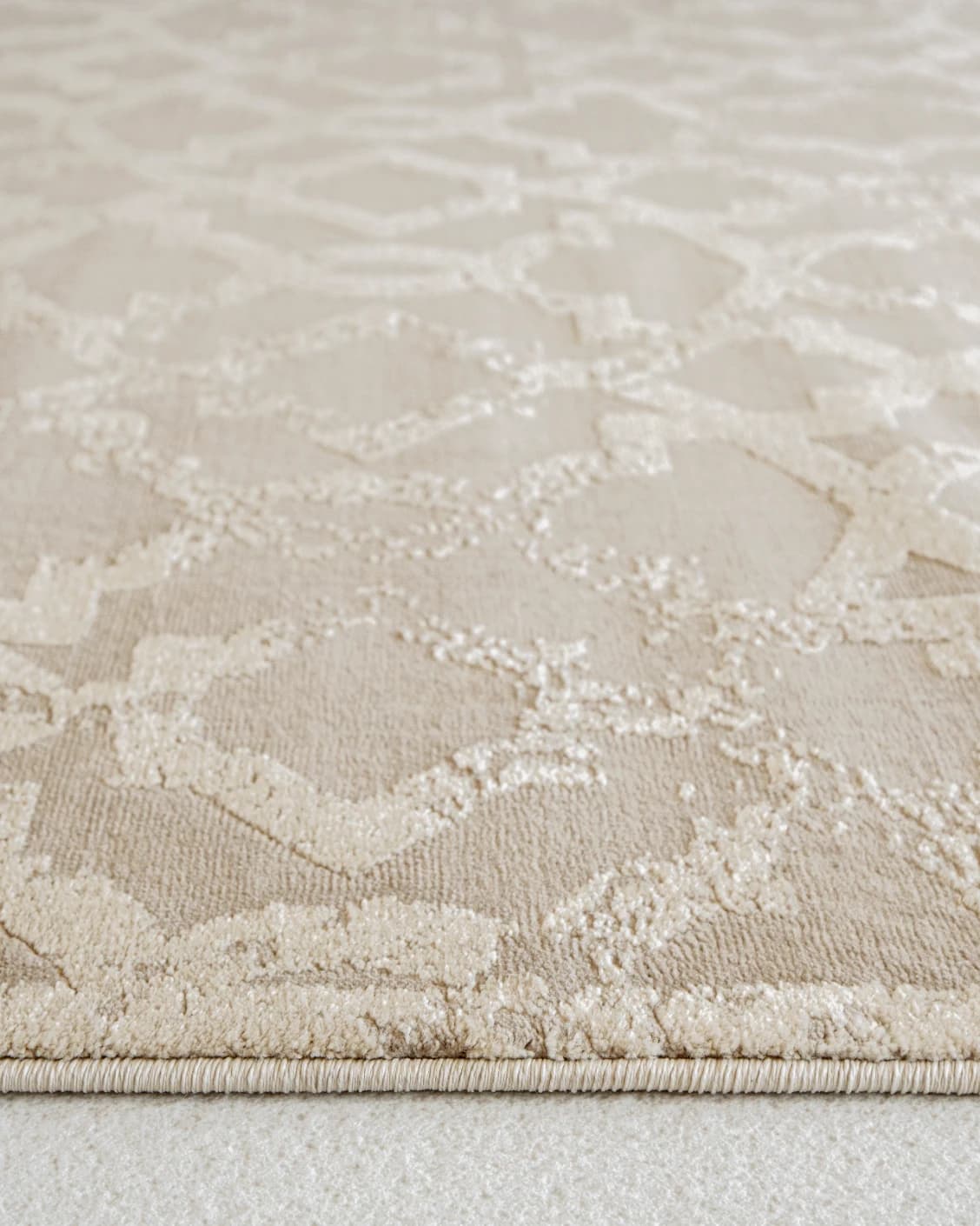 Cooper Sandy Runners carpet in sandy, beige and ivory, shown in a product close-up as image 5