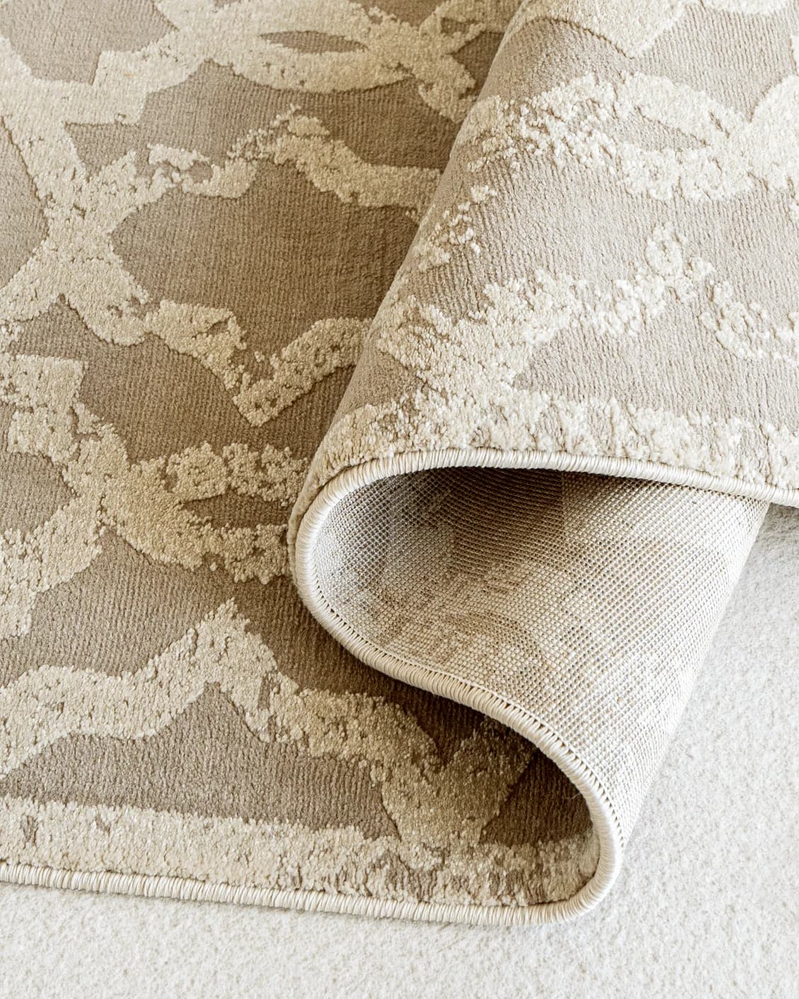 Cooper Sandy Runners carpet in sandy, beige and ivory, shown in a product close-up as image 7