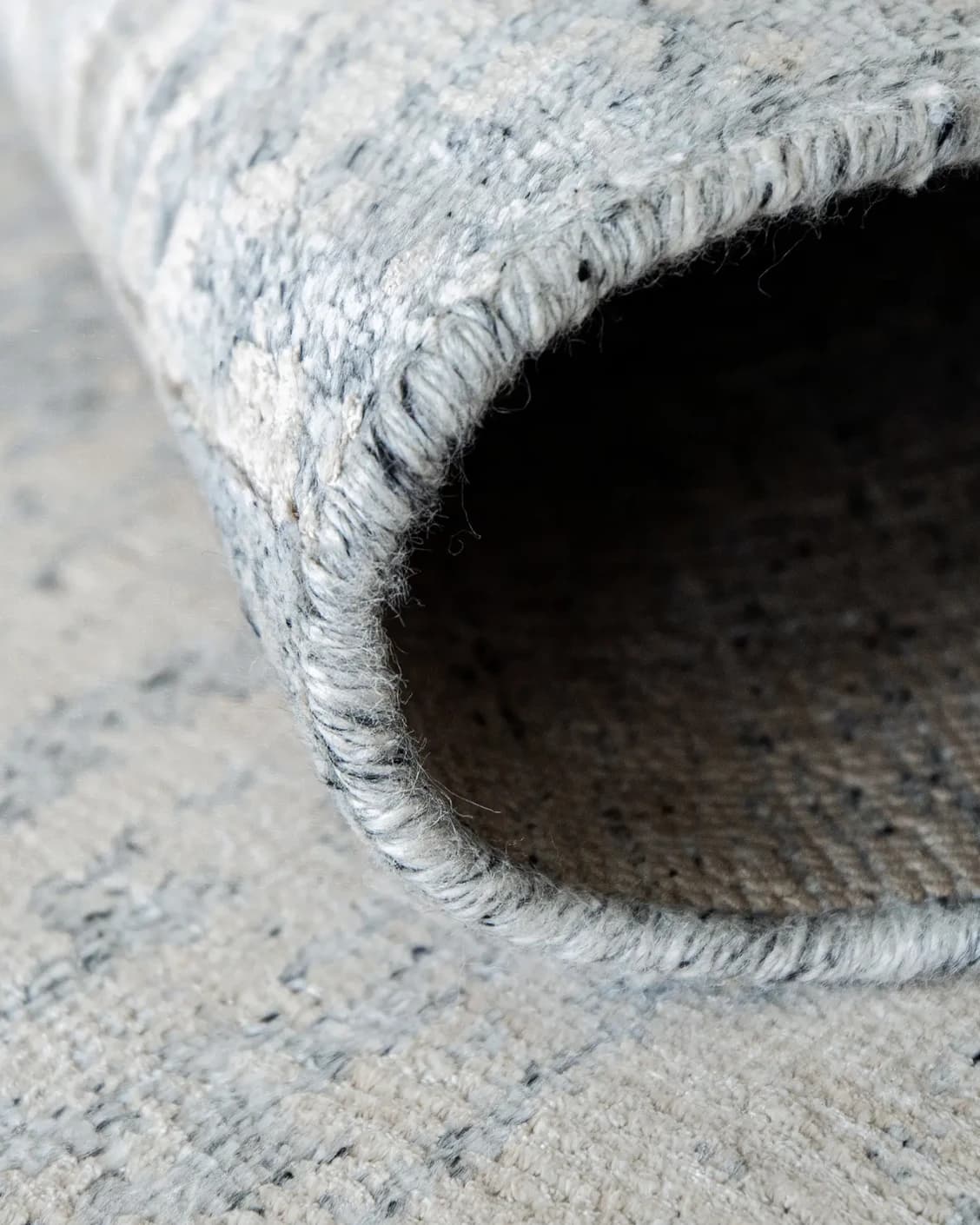 Eh Dillan Ocean carpet in blue, shown in a product close-up as image 10
