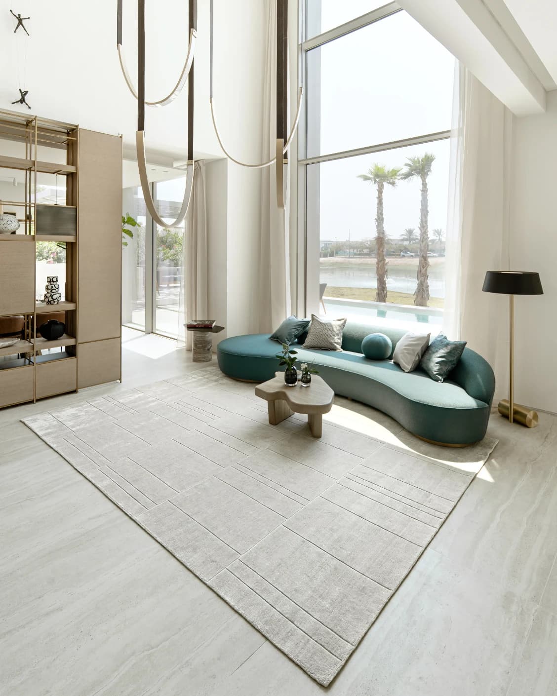 Elliot Ashton_Lifestyle_left_view