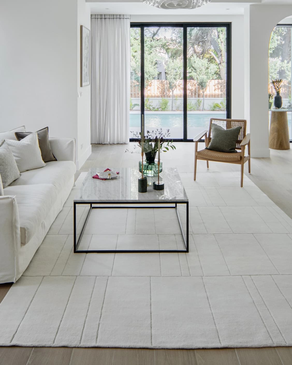 Elliot Bianca carpet in white and pearl, shown in a lifestyle front view as image 4