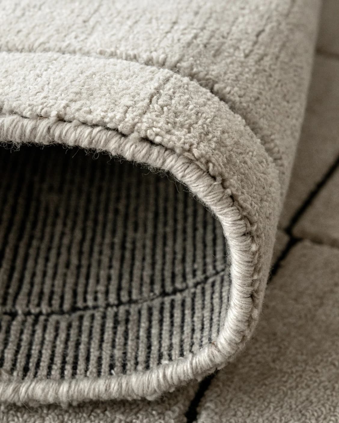 Emme Bianca Runners carpet in off white, shown in a product close-up as image 11