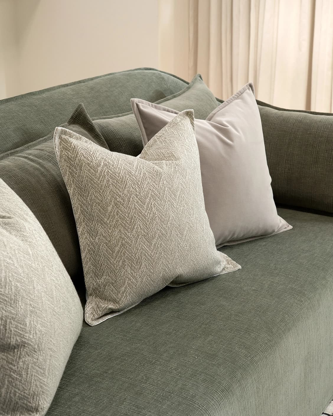 ezra-bundle-beige-lifestyle-left-view-cushion-id-dsc02905.webp