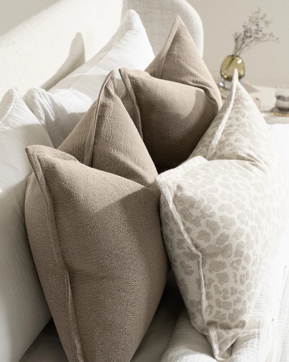 Fidha Bundle bundle - indoor in beige, shown in a lifestyle close-up top view as image 1