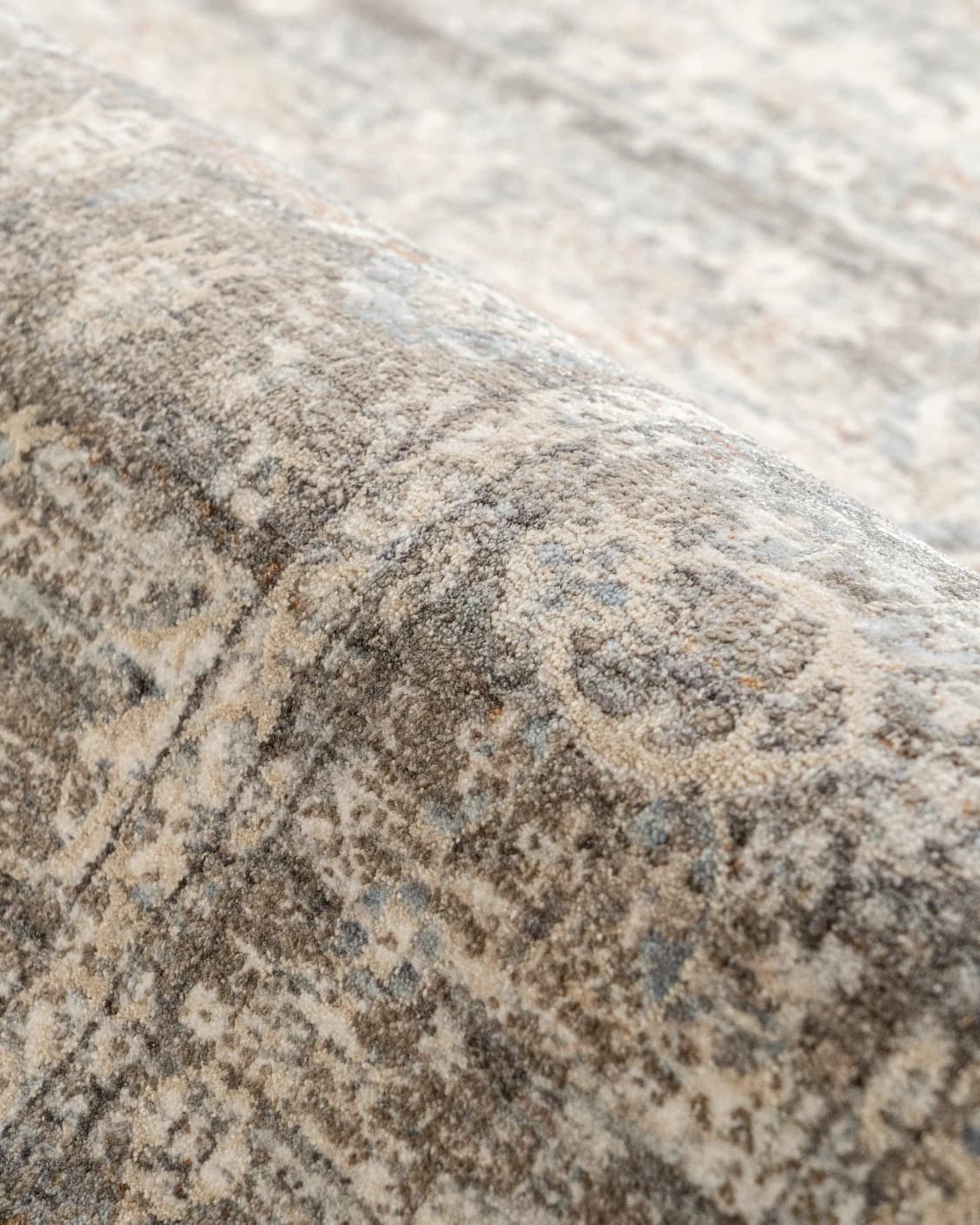 Hana Dune carpet in beige and rust, shown in a product close-up as image 16
