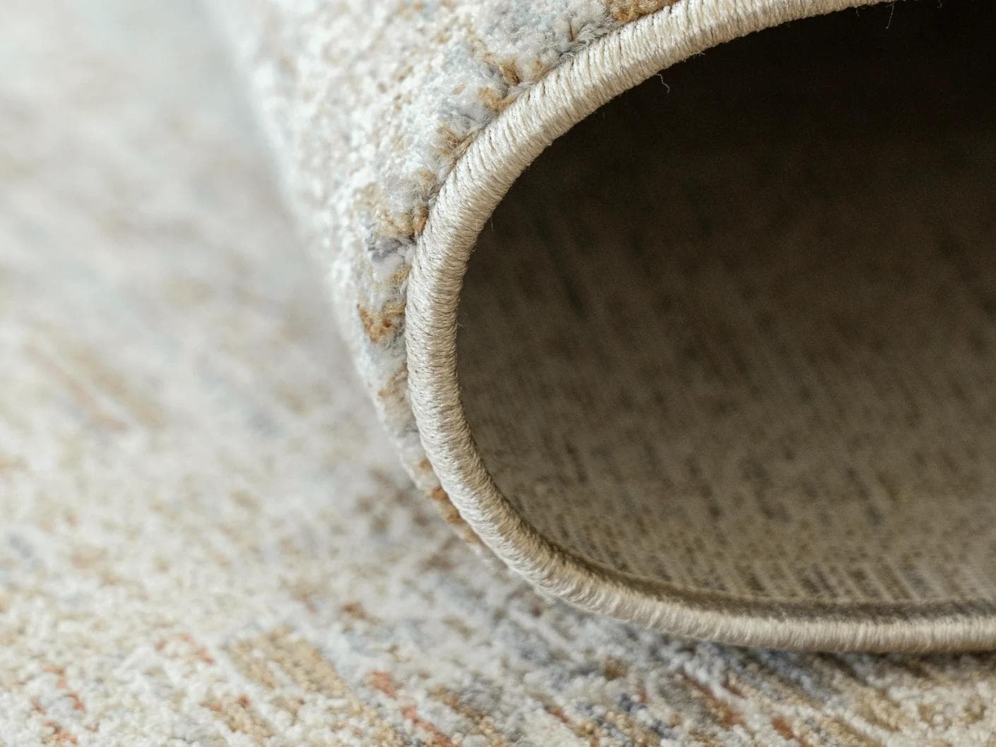 Hana Rust carpet, shown in a product close-up as image 11