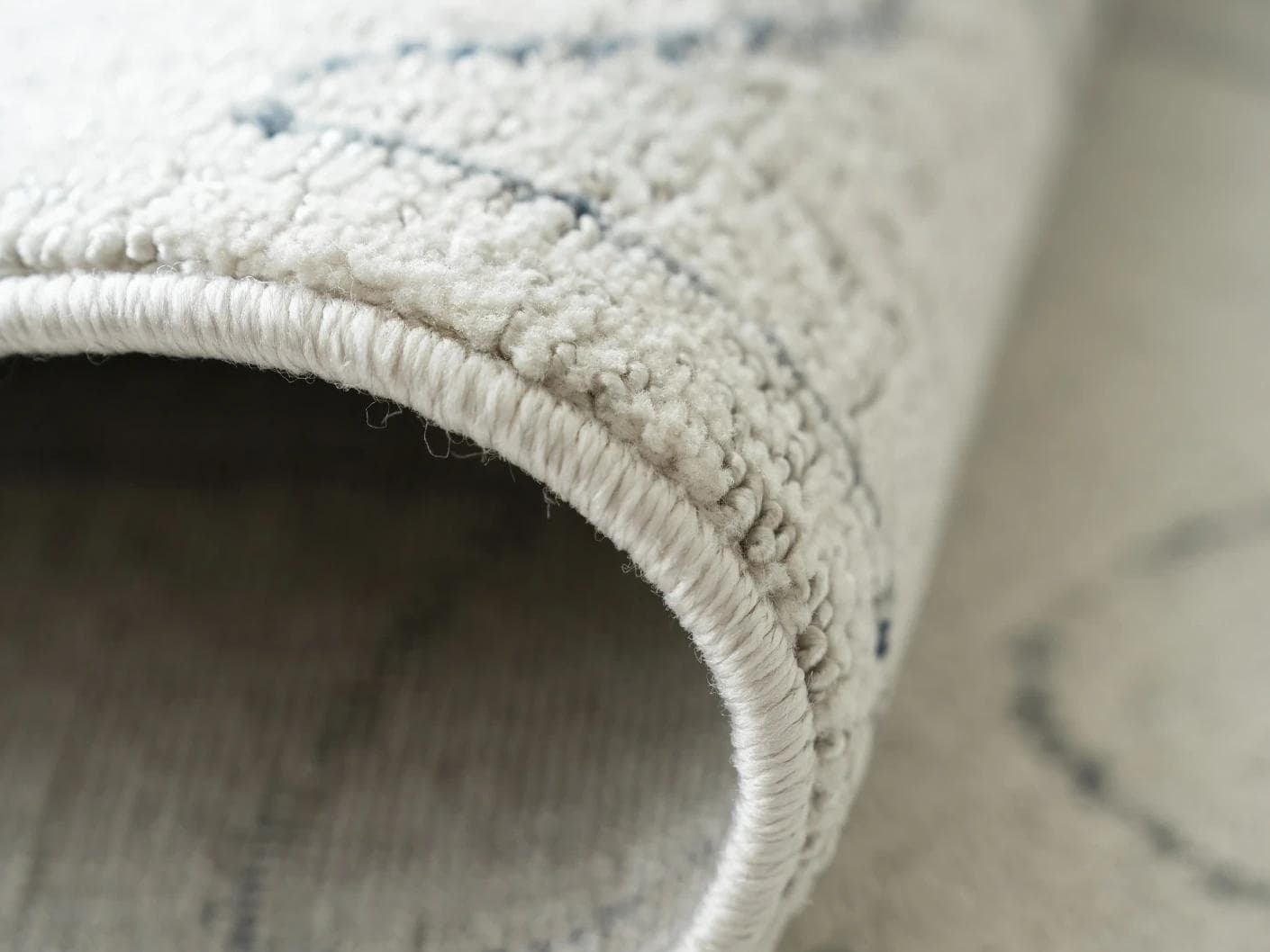 Jaxon Bianca carpet in ivory and charcoal, shown in a product close-up as image 11
