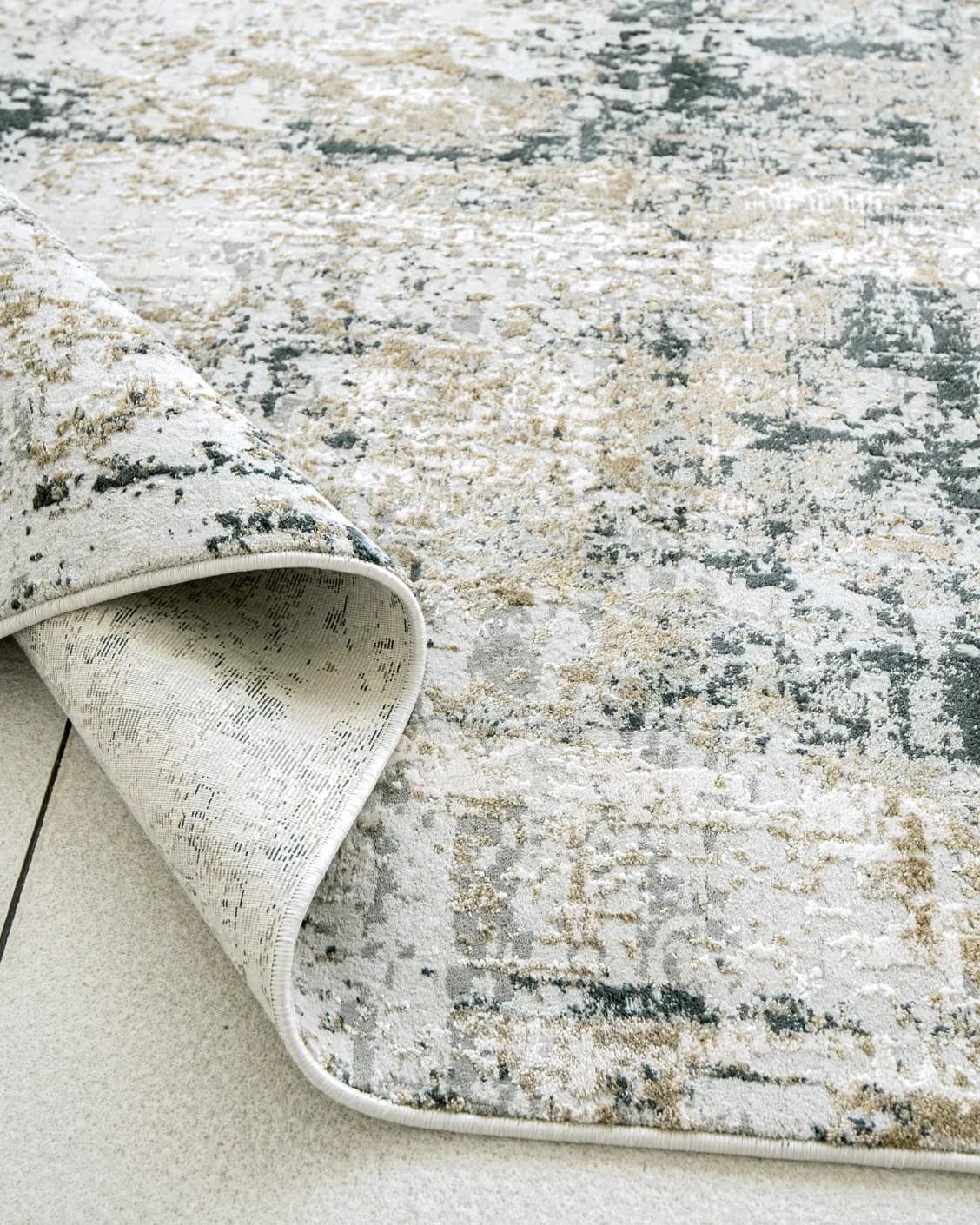 Jay Haywoods carpet in grey, shown in a product close-up as image 12