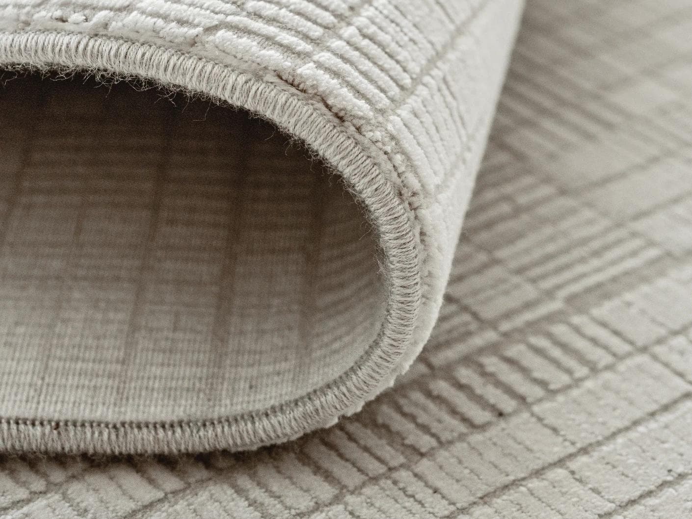Laino Ashton carpet in ivory and grey, shown in a product close-up as image 13
