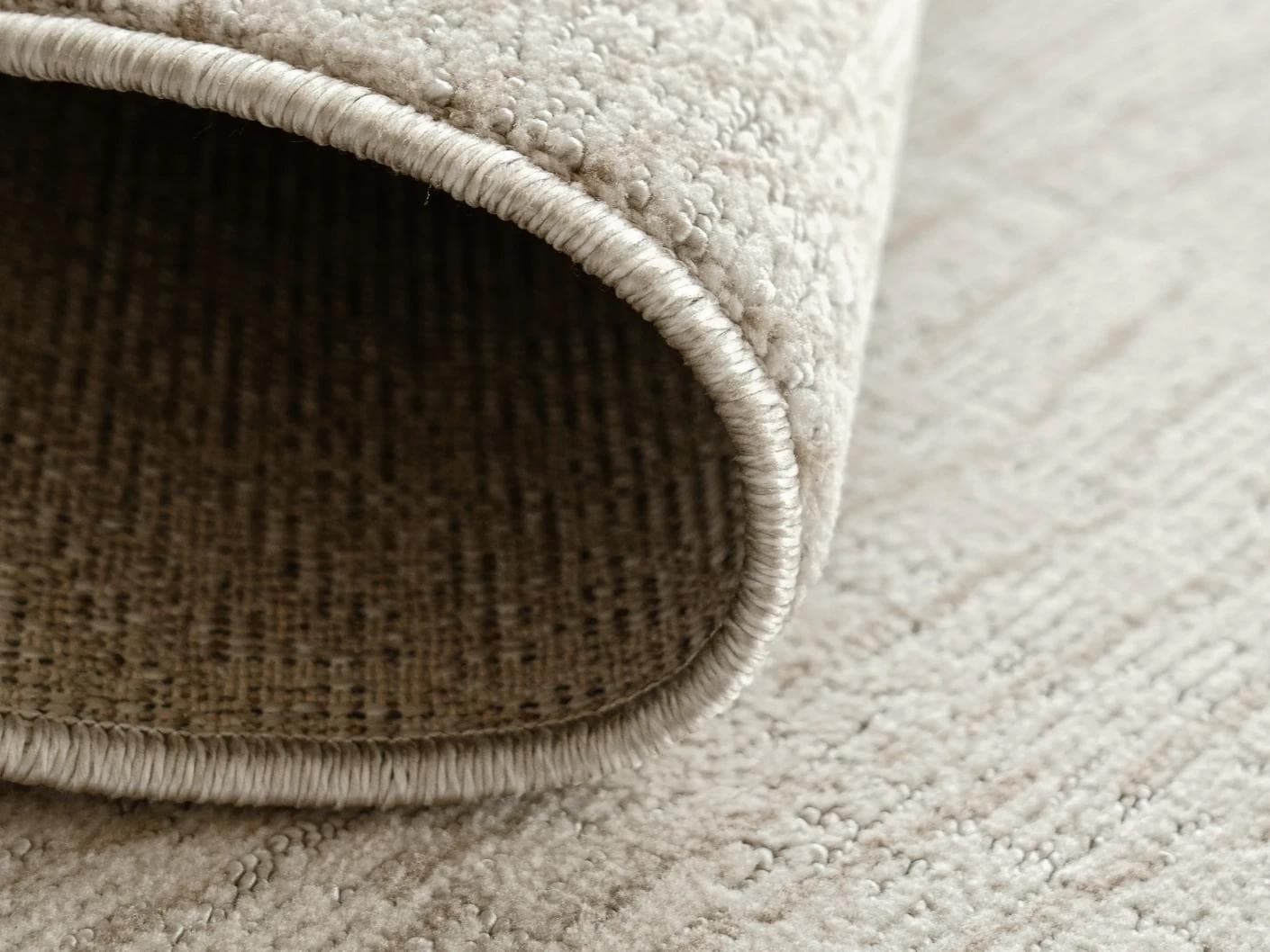 Link Sandy carpet in beige, shown in a product close-up as image 12