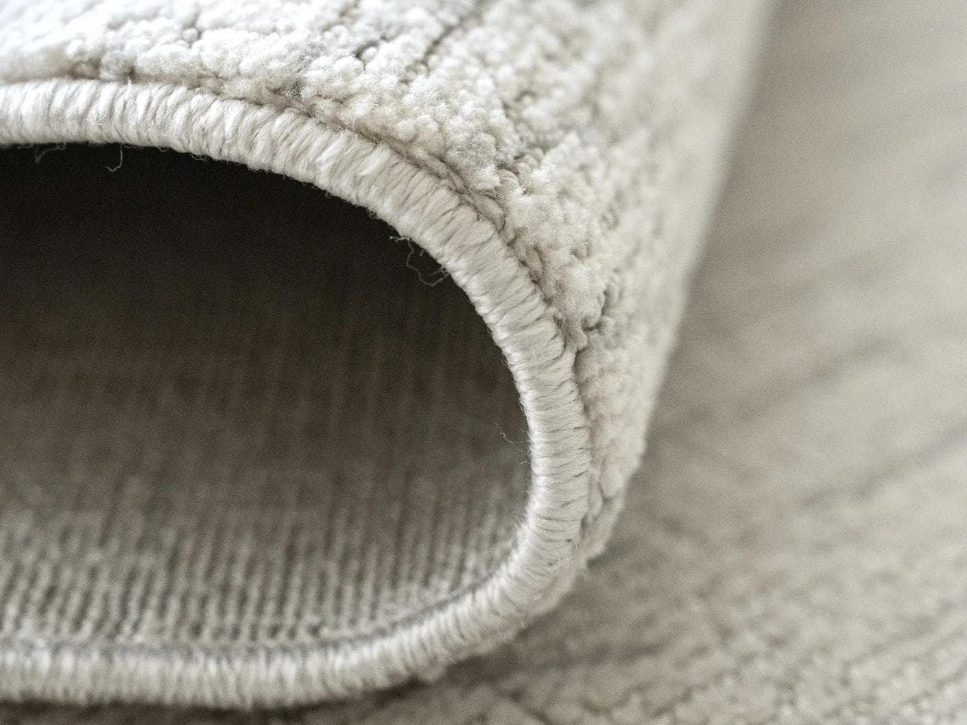 Link Sterling carpet in grey, shown in a product close-up as image 12