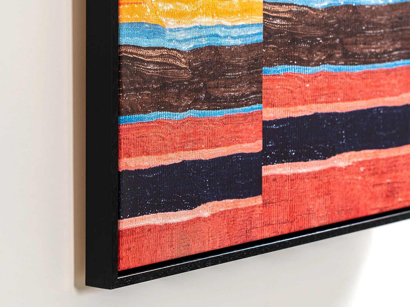 Misfits canvas in multicolour, shown in a lifestyle close-up as image 2