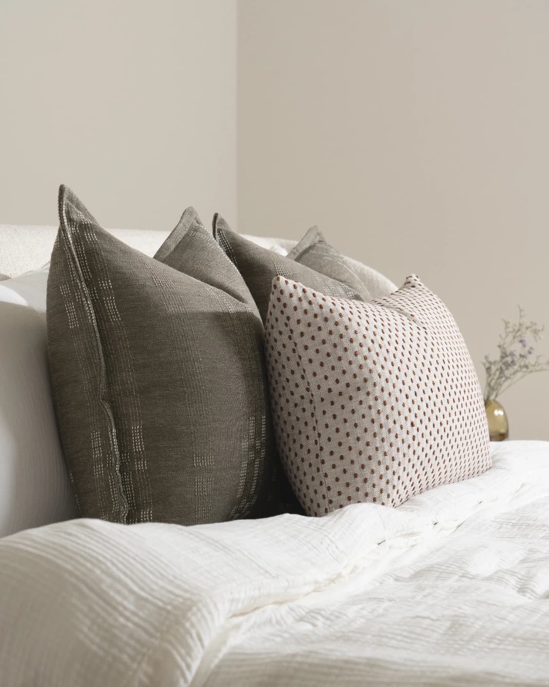 Nimitha Bundle bundle - indoor in grey and beige, shown in a lifestyle close-up left view as image 1