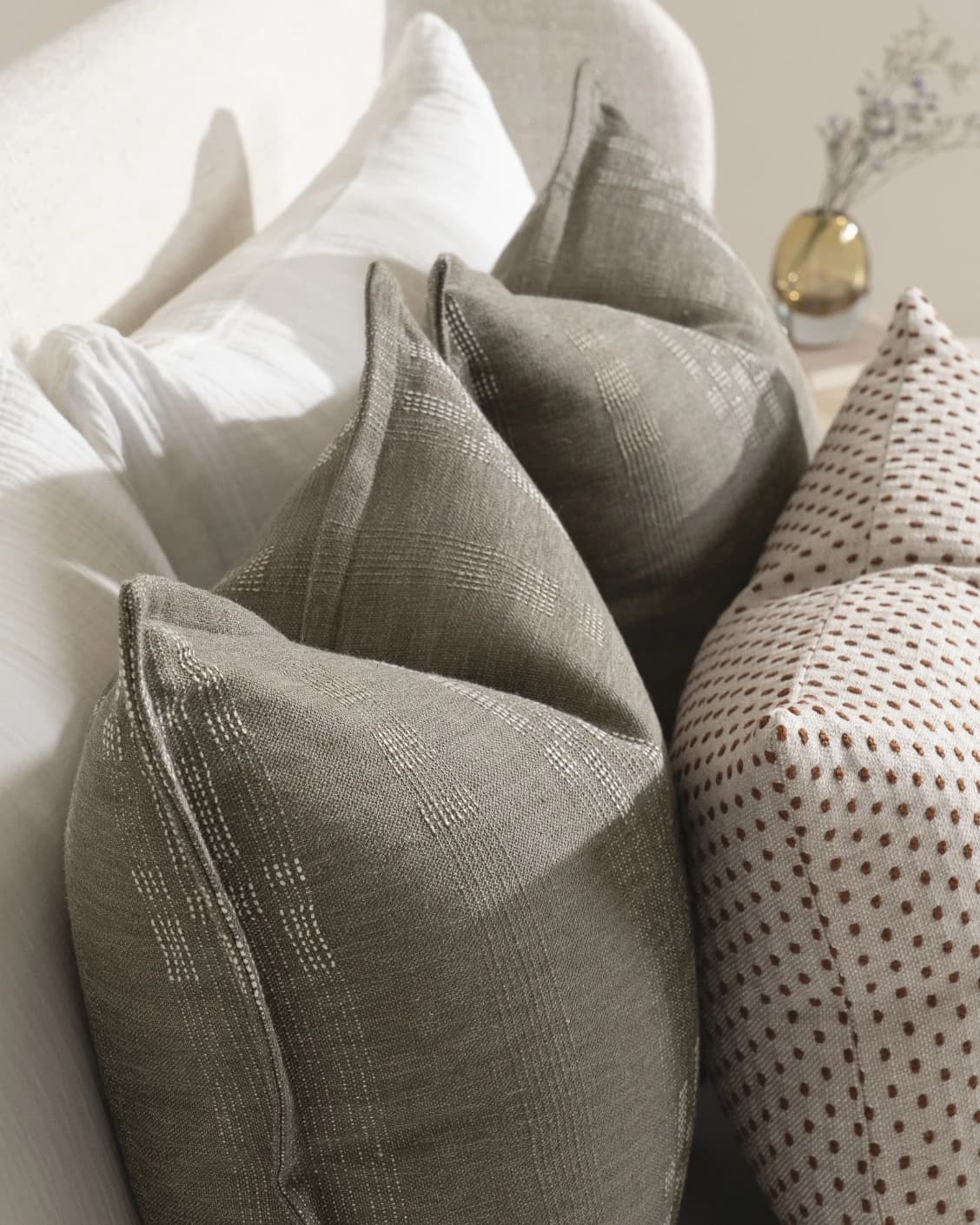 Nimitha Bundle bundle - indoor in grey and beige, shown in a lifestyle close-up top view as image 2