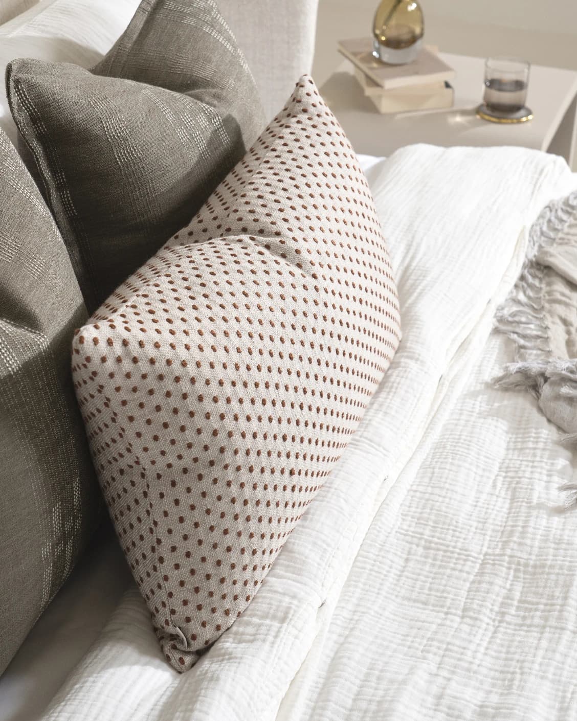 Nimitha Bundle bundle - indoor in grey and beige, shown in a lifestyle close-up top view as image 3