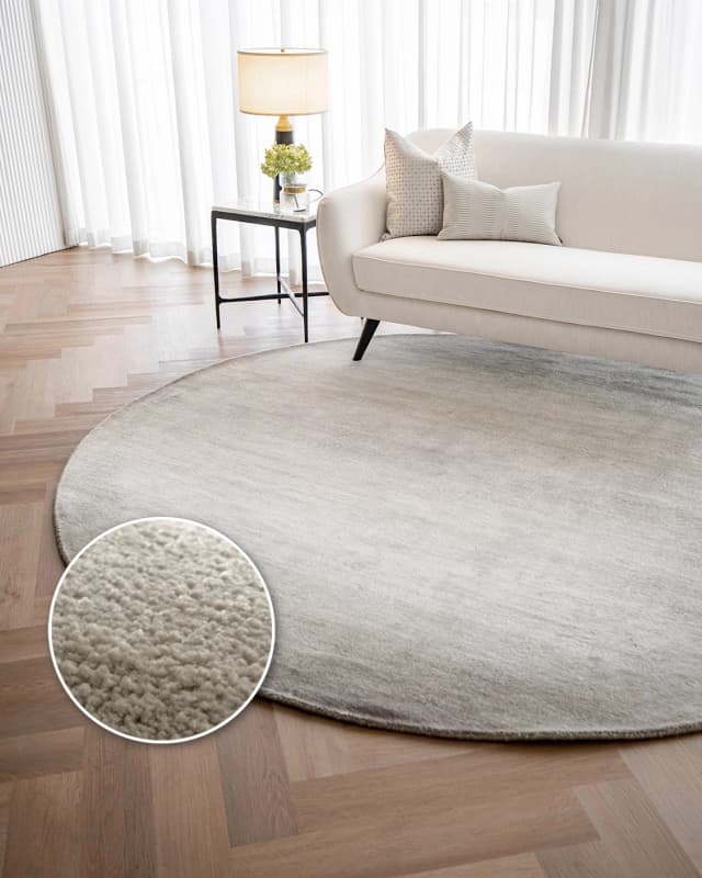 Oscar Dune Round carpet in dune and beige, shown in a lifestyle right view as image 2