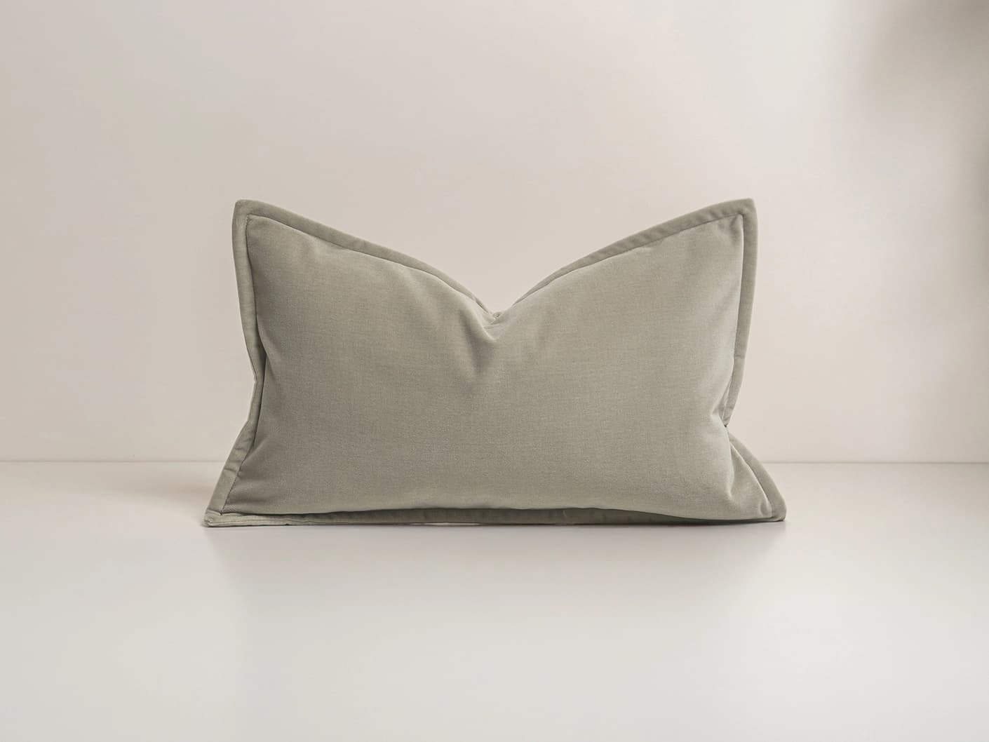 plush-feather-kidney-cushion-insert-white-product-front-view-4x3-id-dsc06562